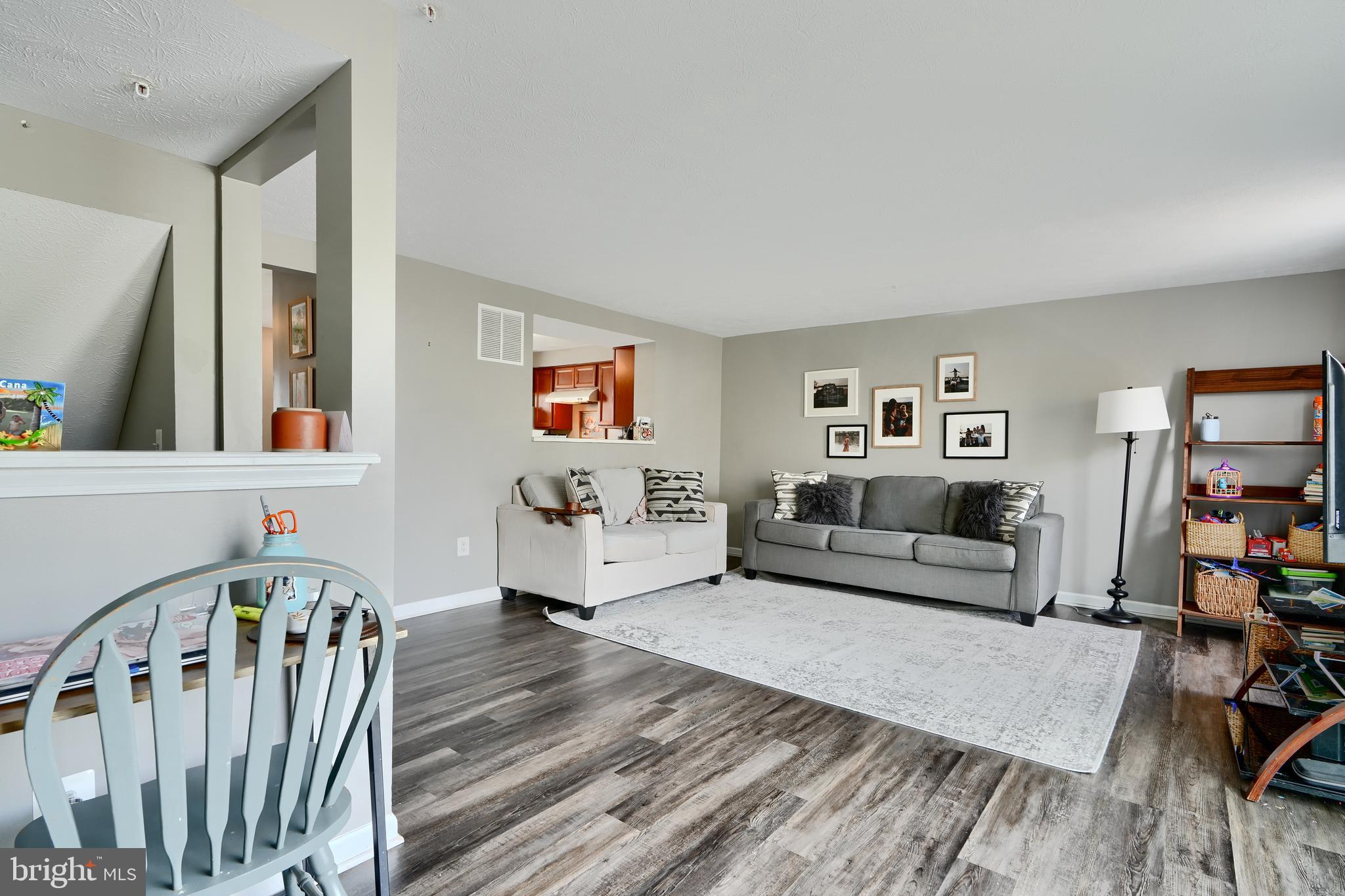 BRENTWOOD CONDO - Residential