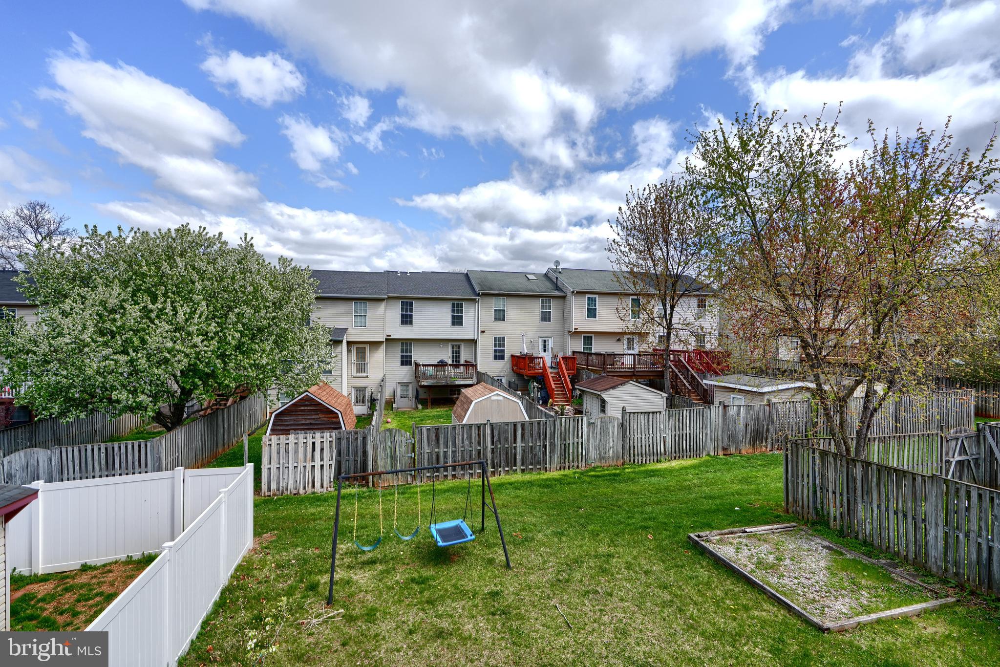 BRENTWOOD CONDO - Residential