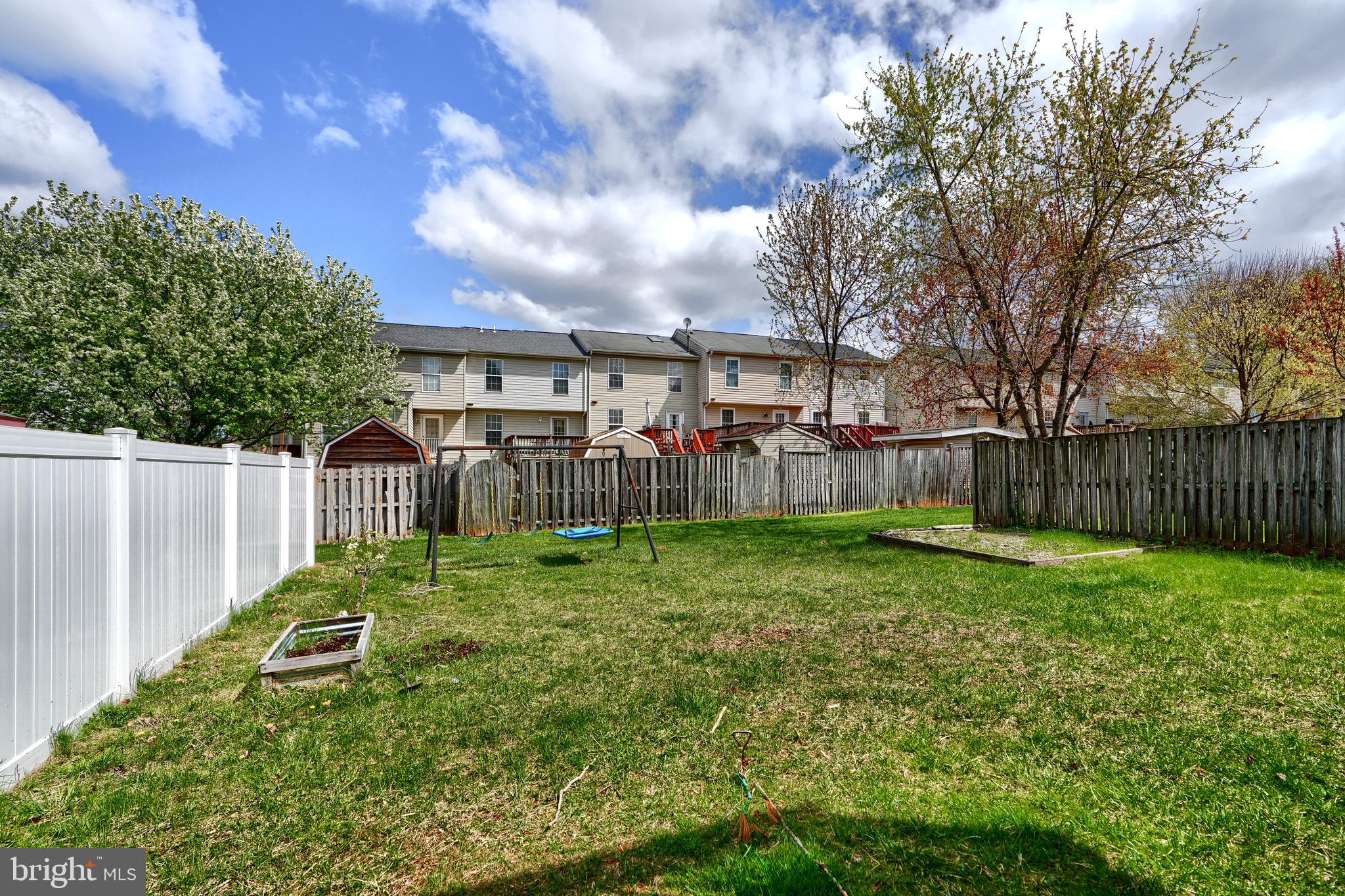 BRENTWOOD CONDO - Residential