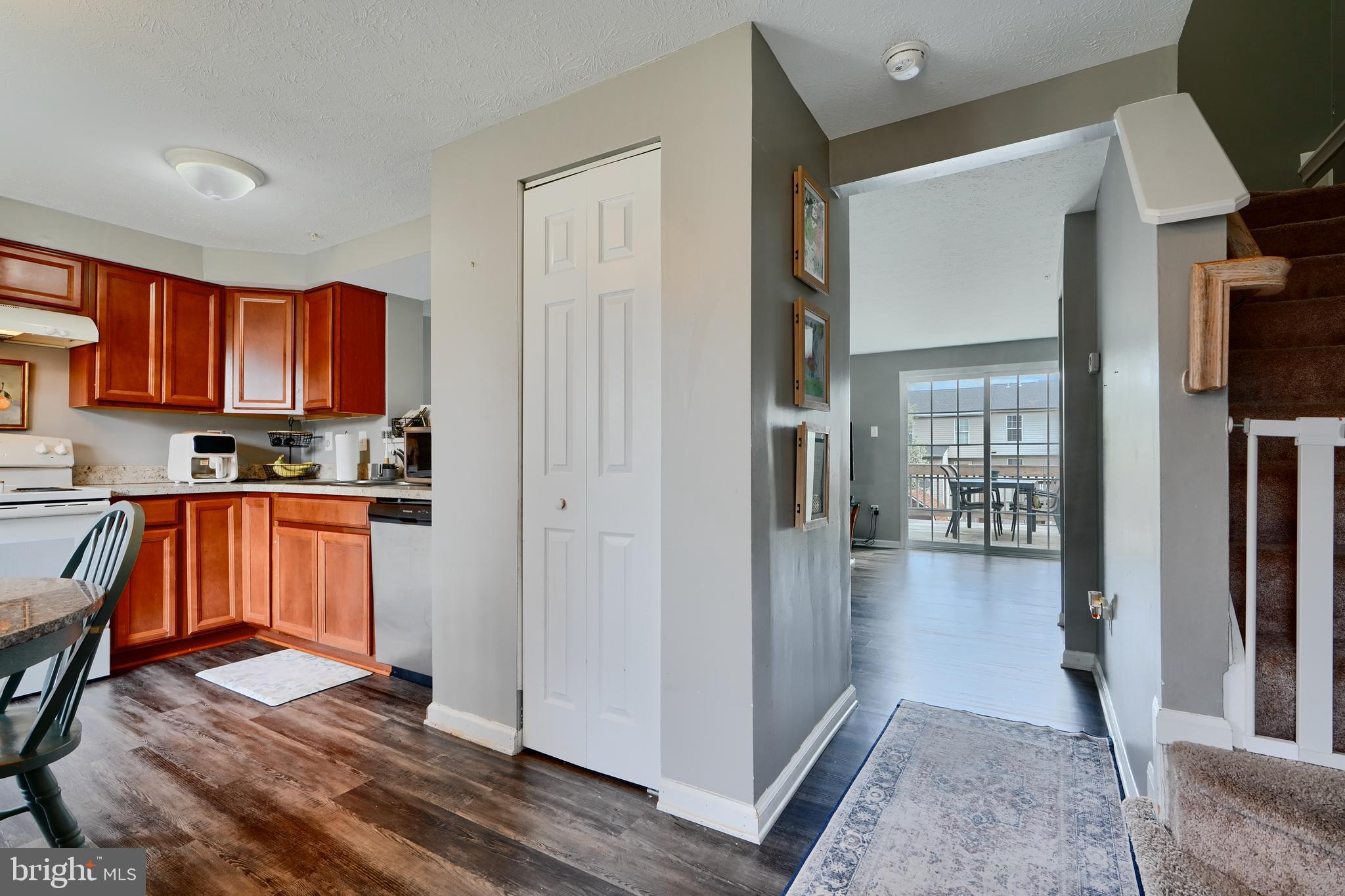 BRENTWOOD CONDO - Residential