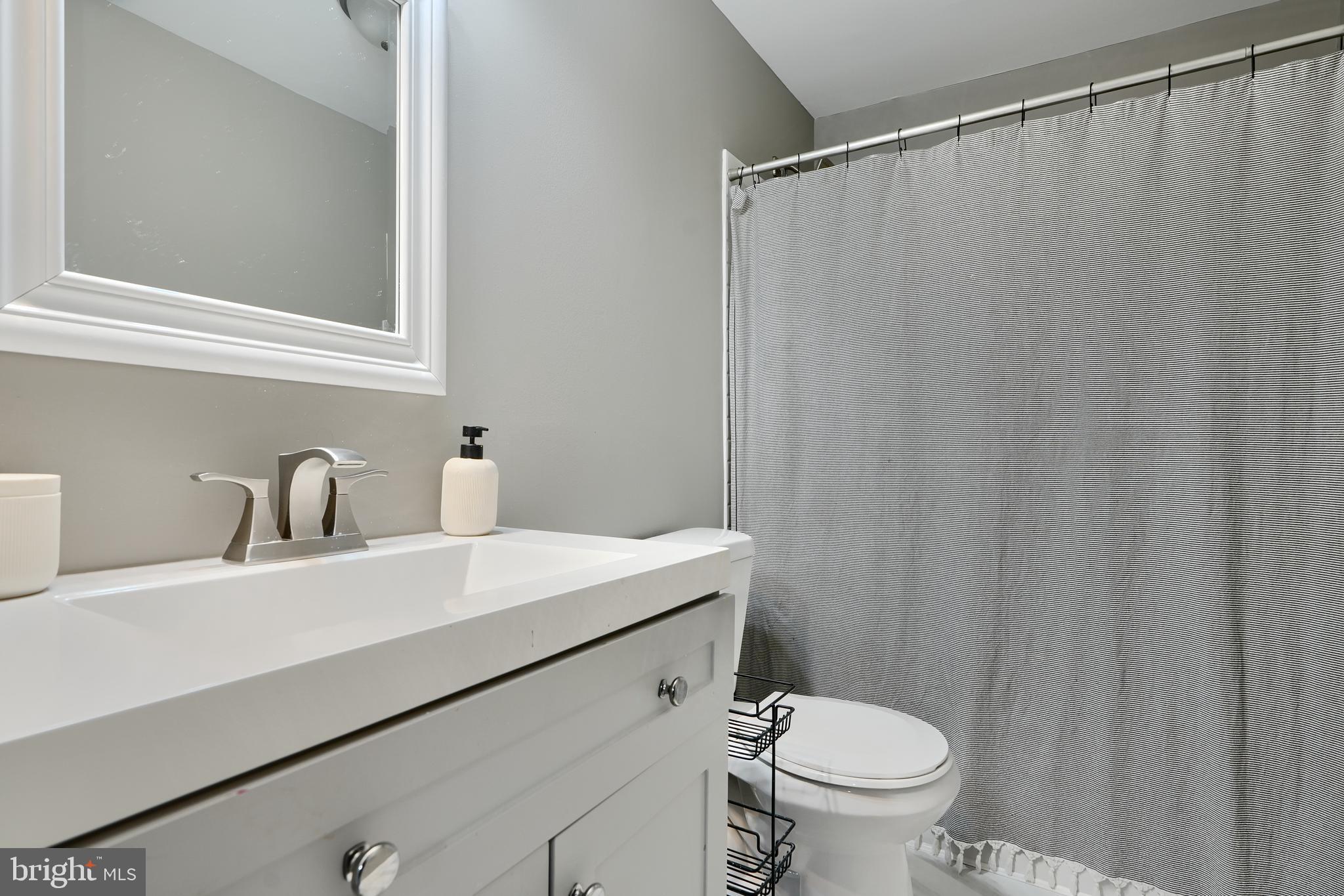 BRENTWOOD CONDO - Residential