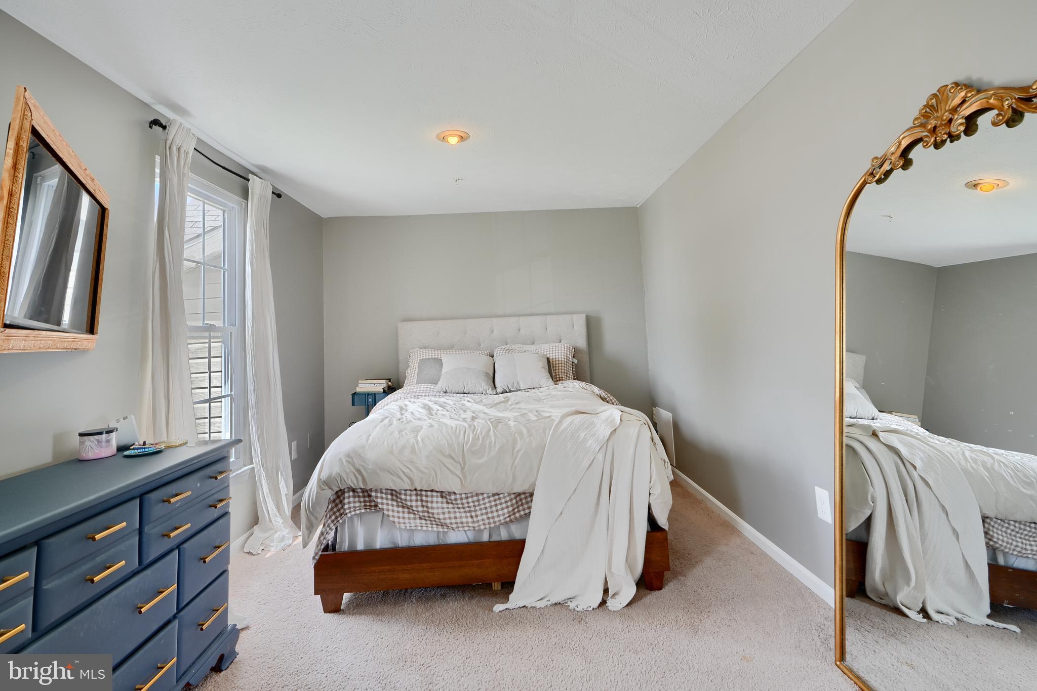 BRENTWOOD CONDO - Residential