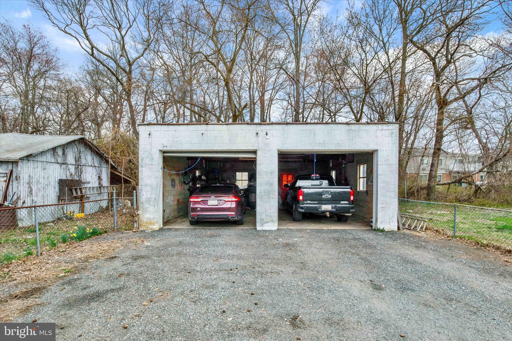 PERRYVILLE - Residential