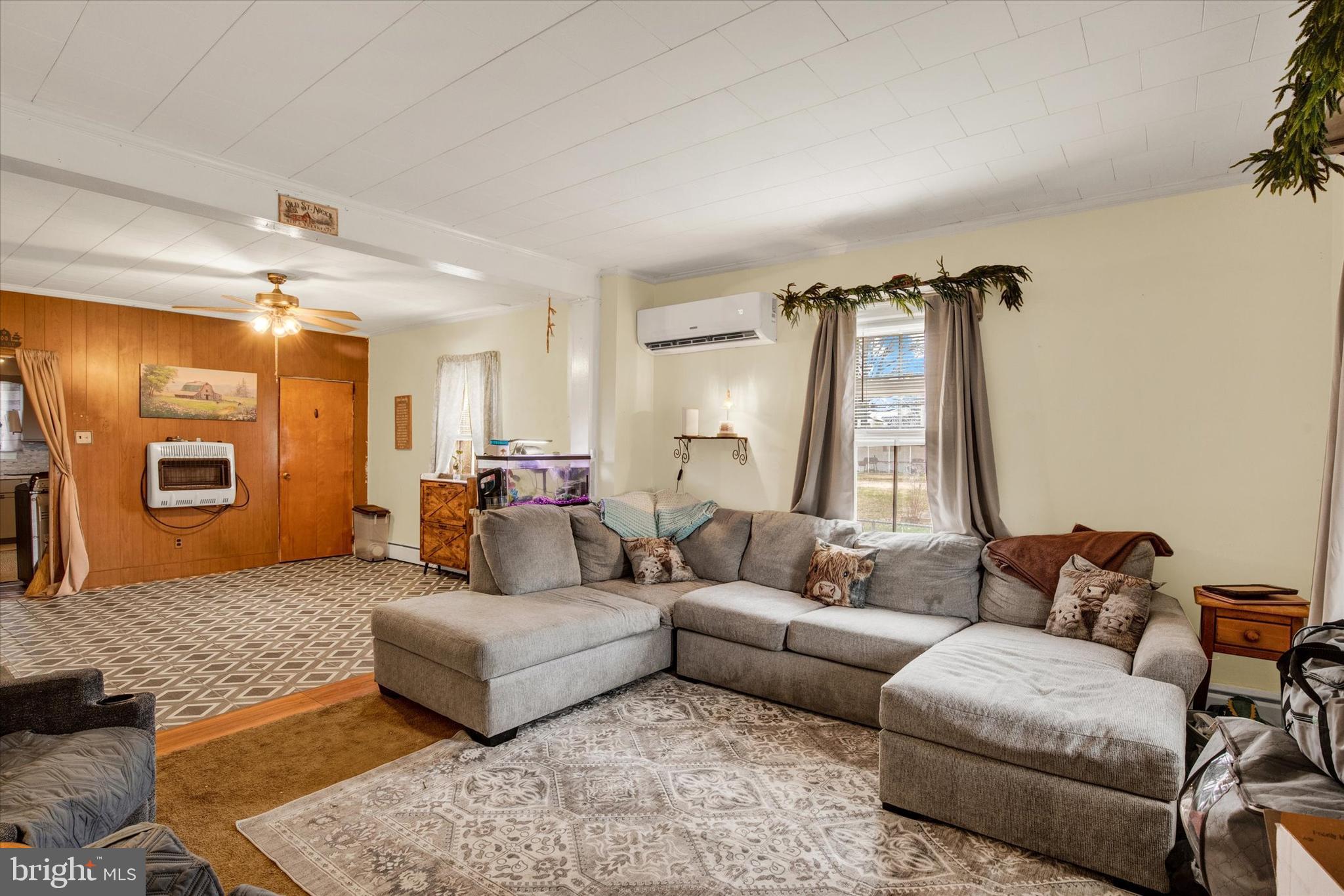 PERRYVILLE - Residential