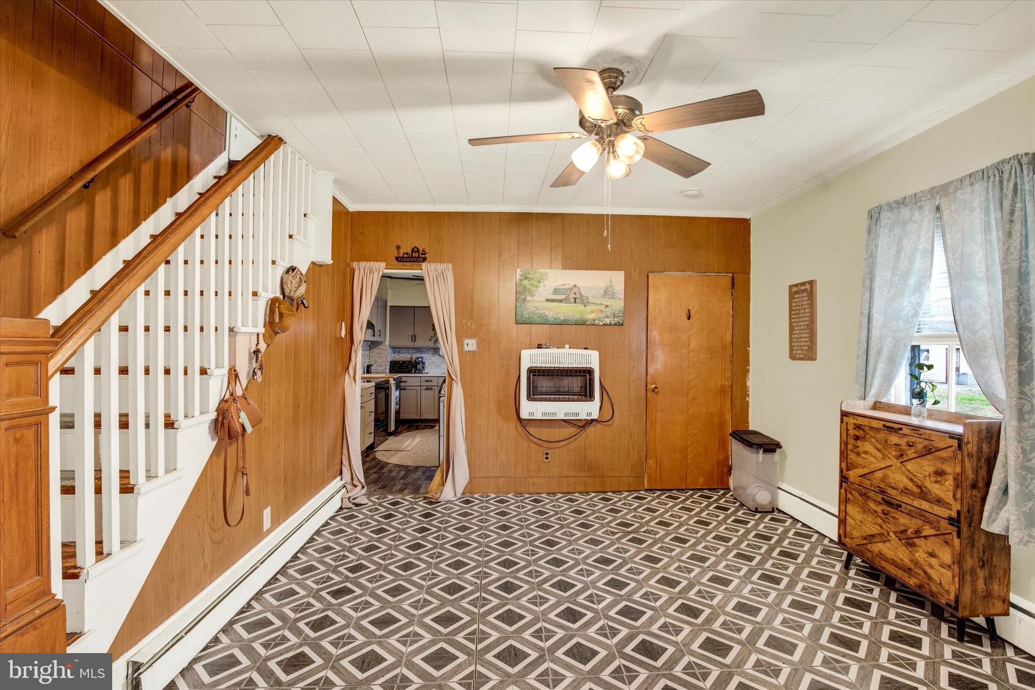 PERRYVILLE - Residential