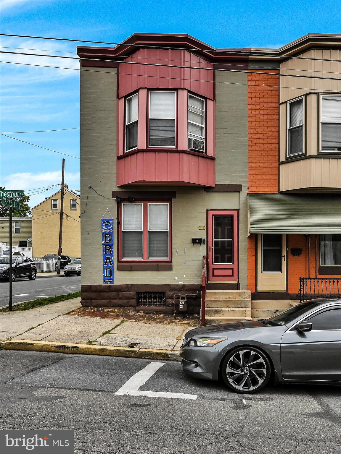 215 CHESTNUT STREET