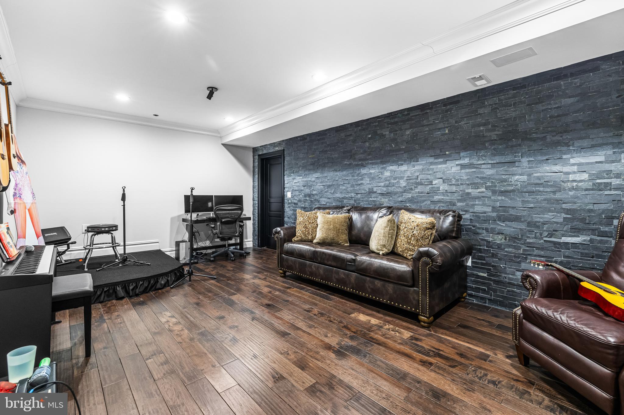 HAMMONDS GLEN - Residential