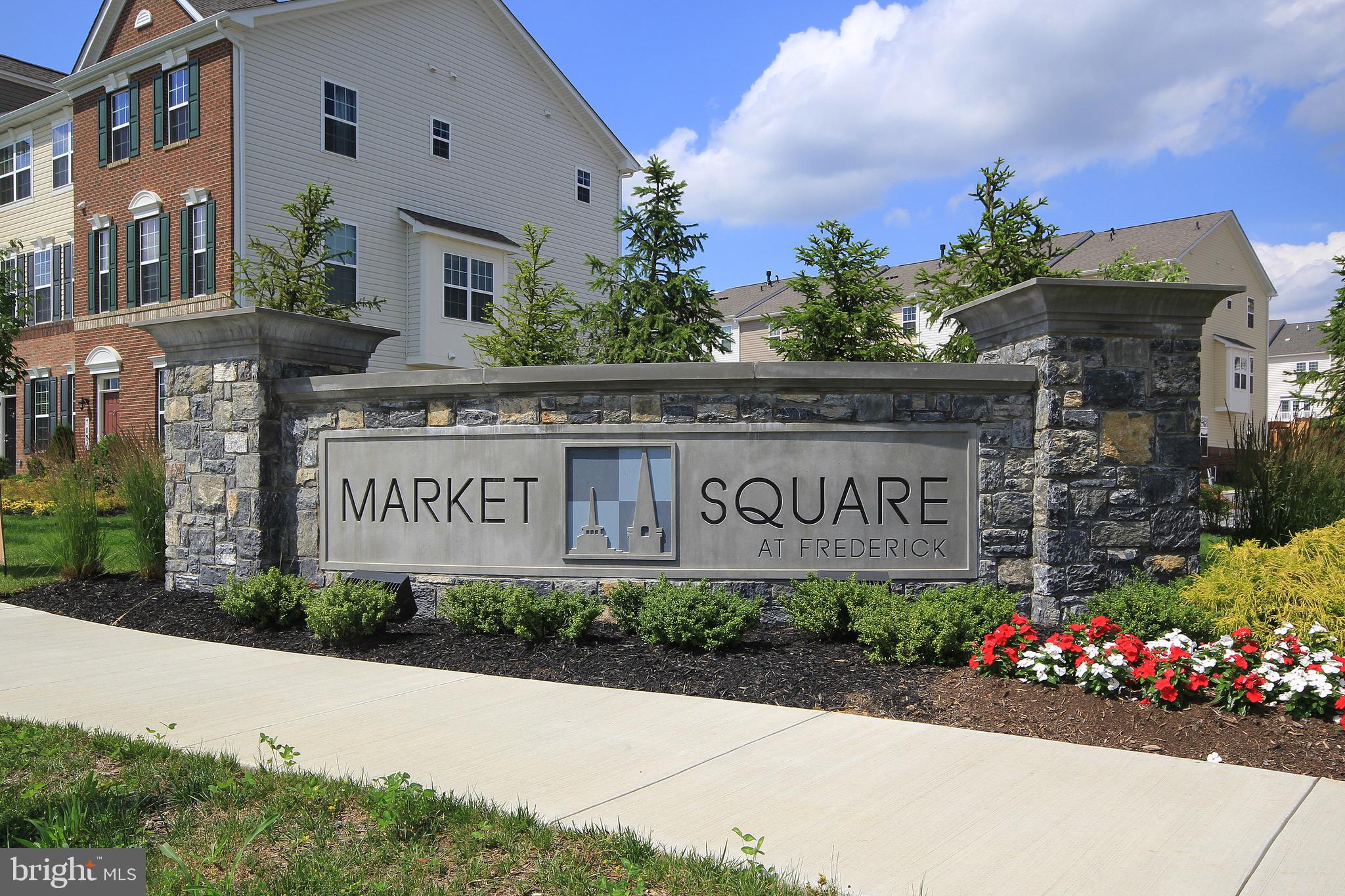 MARKET SQUARE - Residential