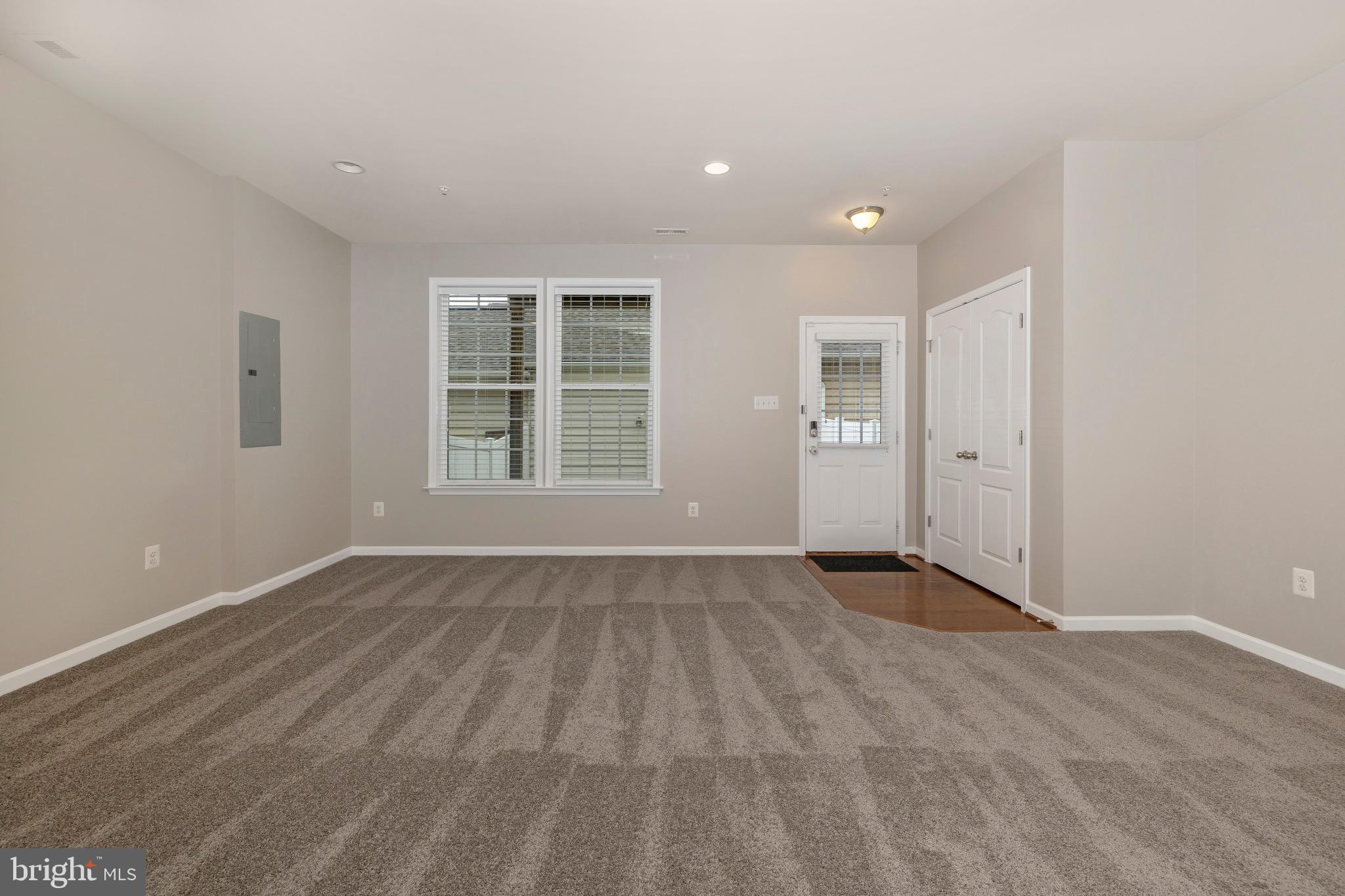 MARKET SQUARE - Residential