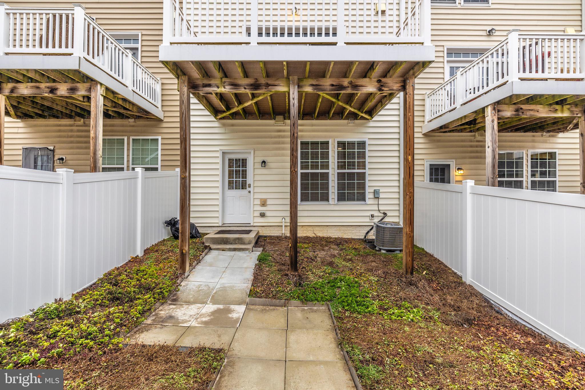 MARKET SQUARE - Residential