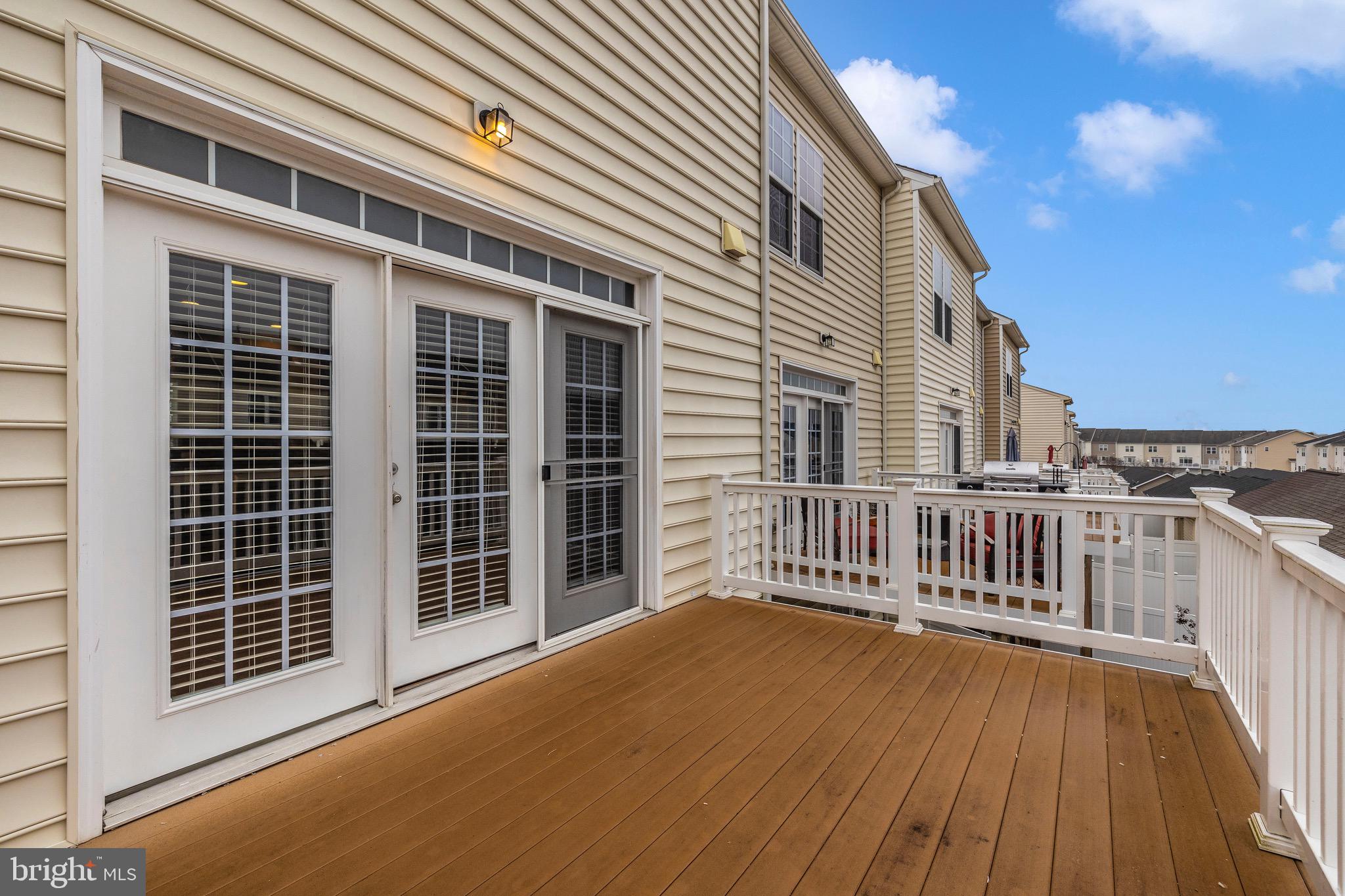 MARKET SQUARE - Residential