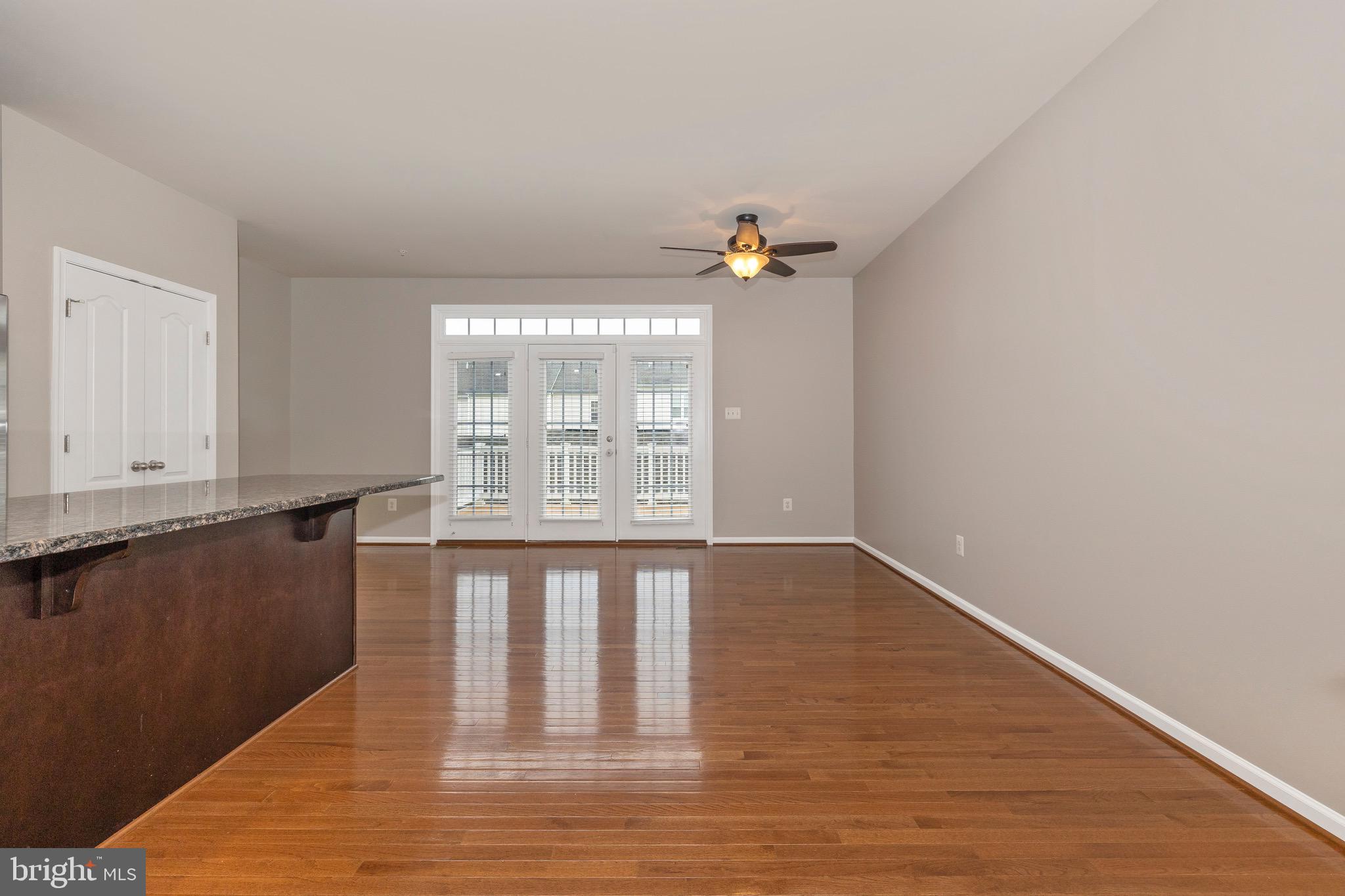 MARKET SQUARE - Residential