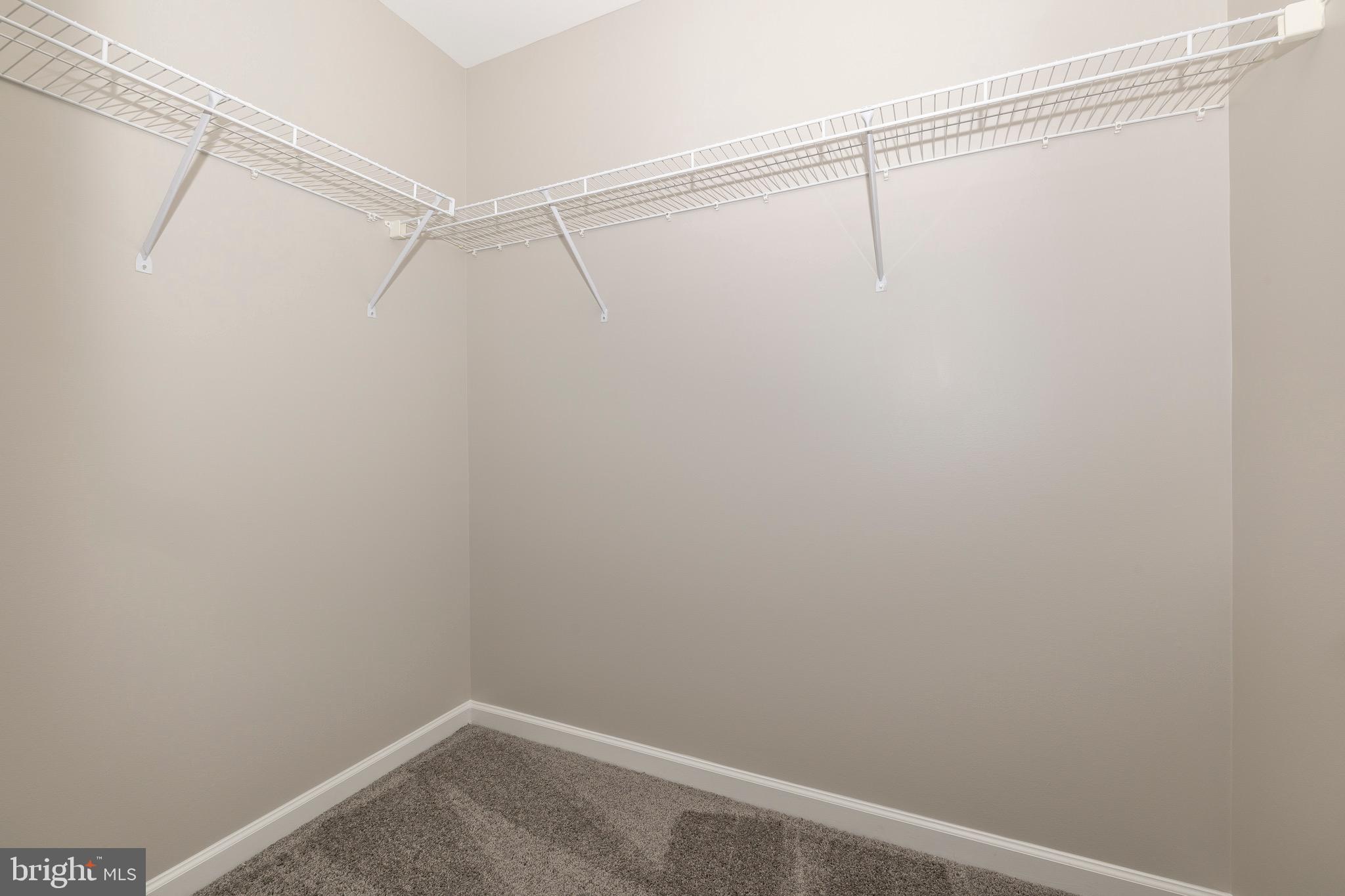 MARKET SQUARE - Residential