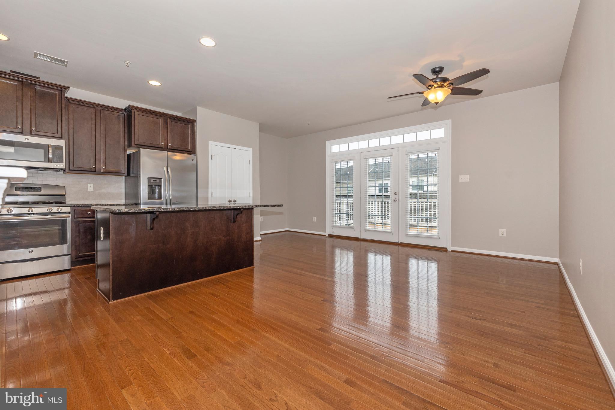 MARKET SQUARE - Residential