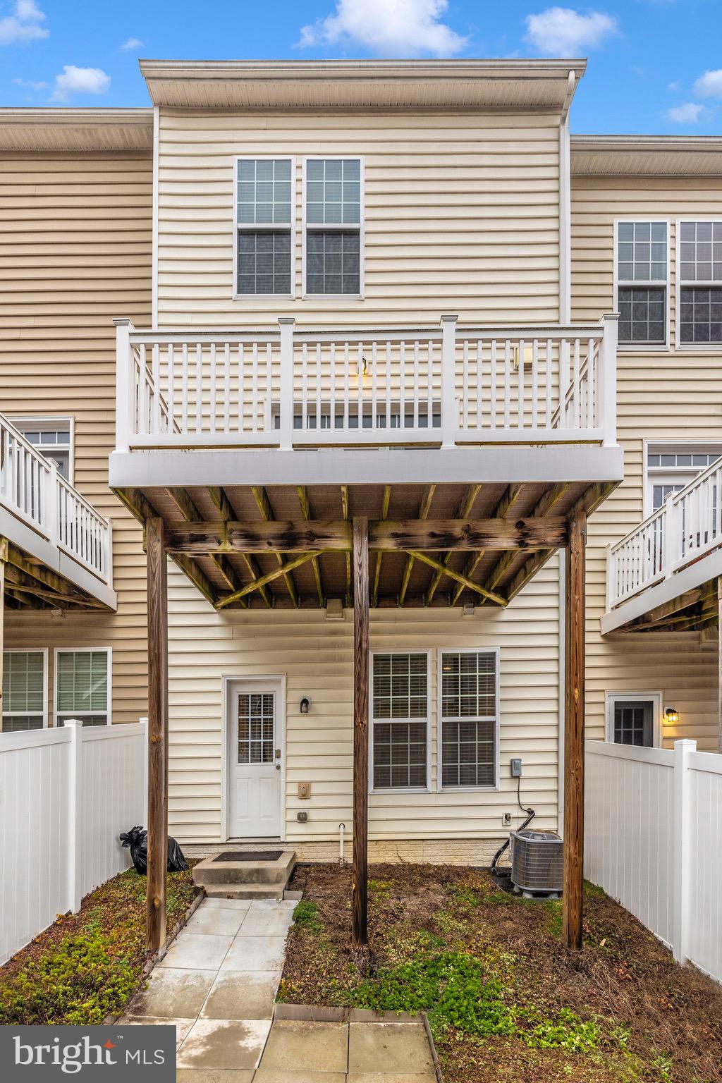 MARKET SQUARE - Residential