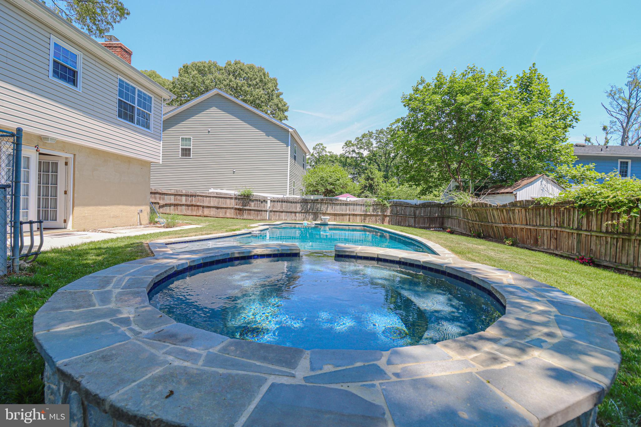 CARROLLTON MANOR - Residential