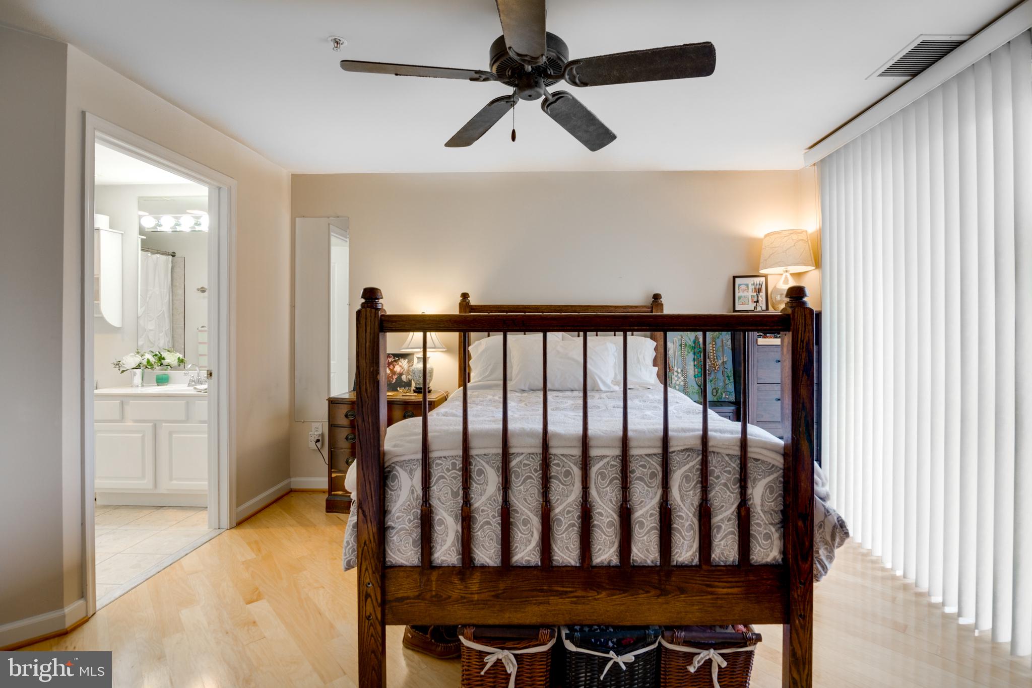 VIRGINIA SQUARE - Residential Lease