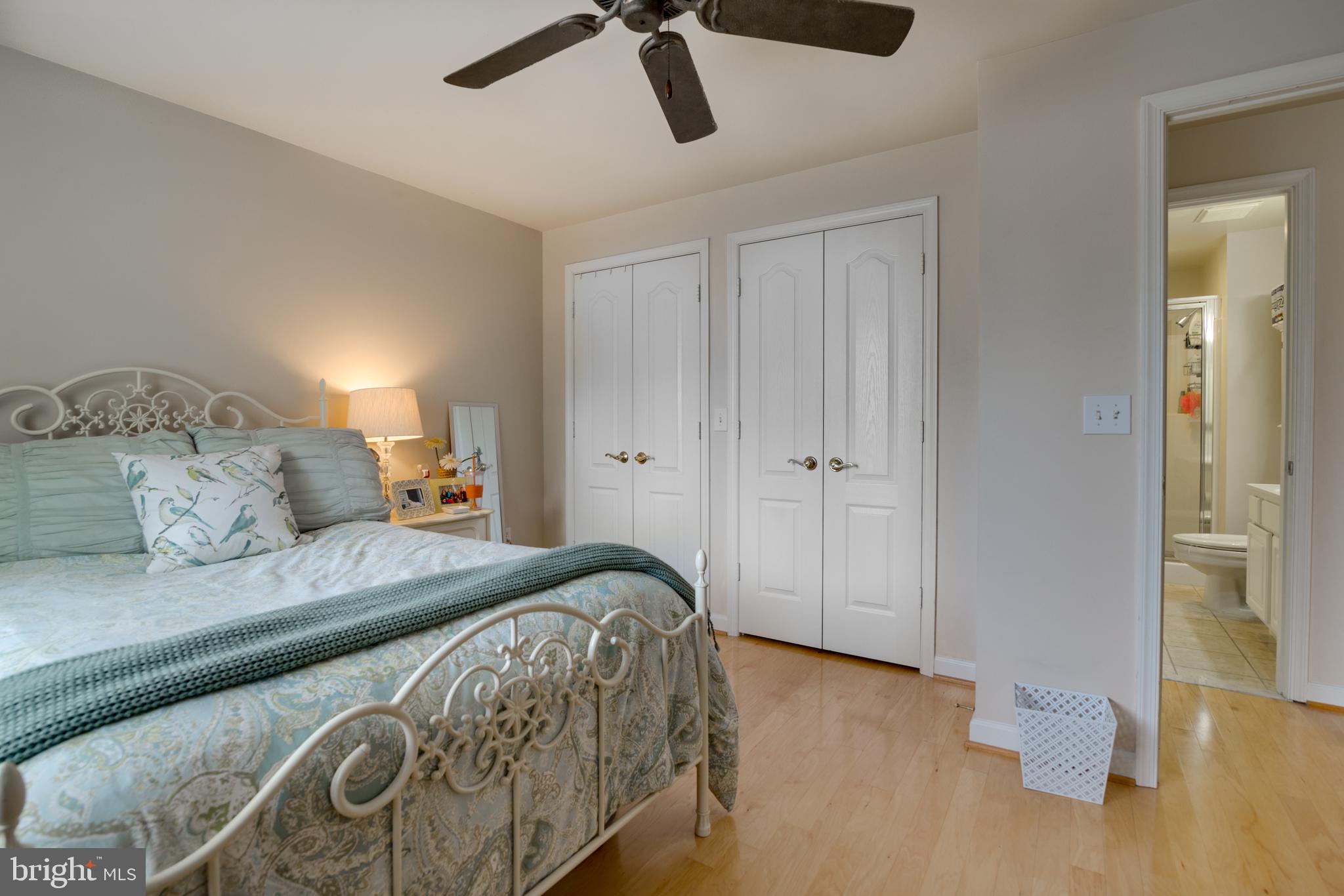 VIRGINIA SQUARE - Residential Lease