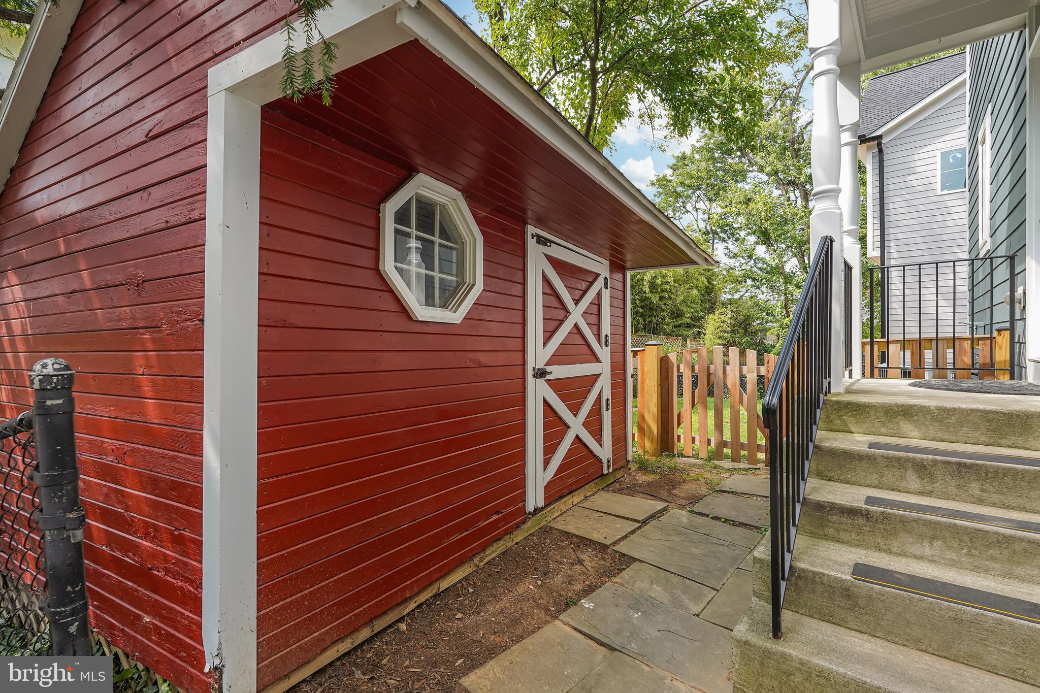 GLENBROOK VILLAGE - Residential