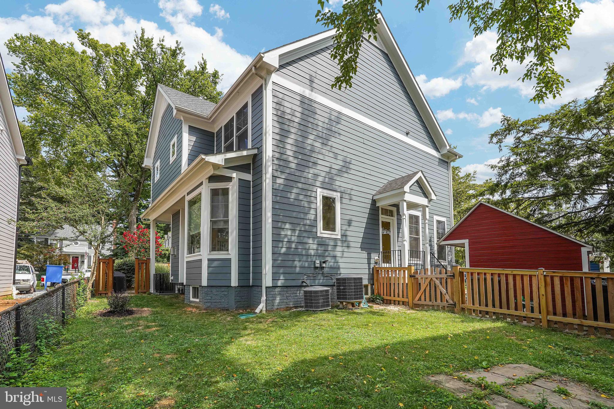 GLENBROOK VILLAGE - Residential