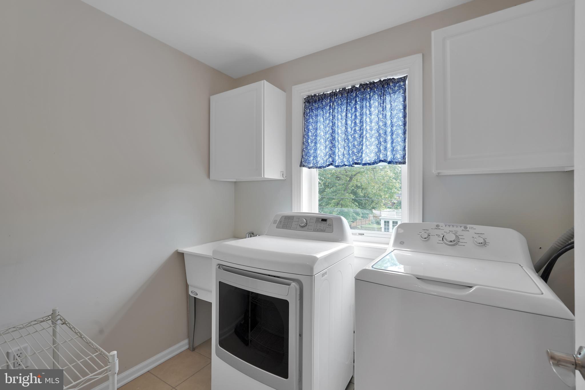 GLENBROOK VILLAGE - Residential