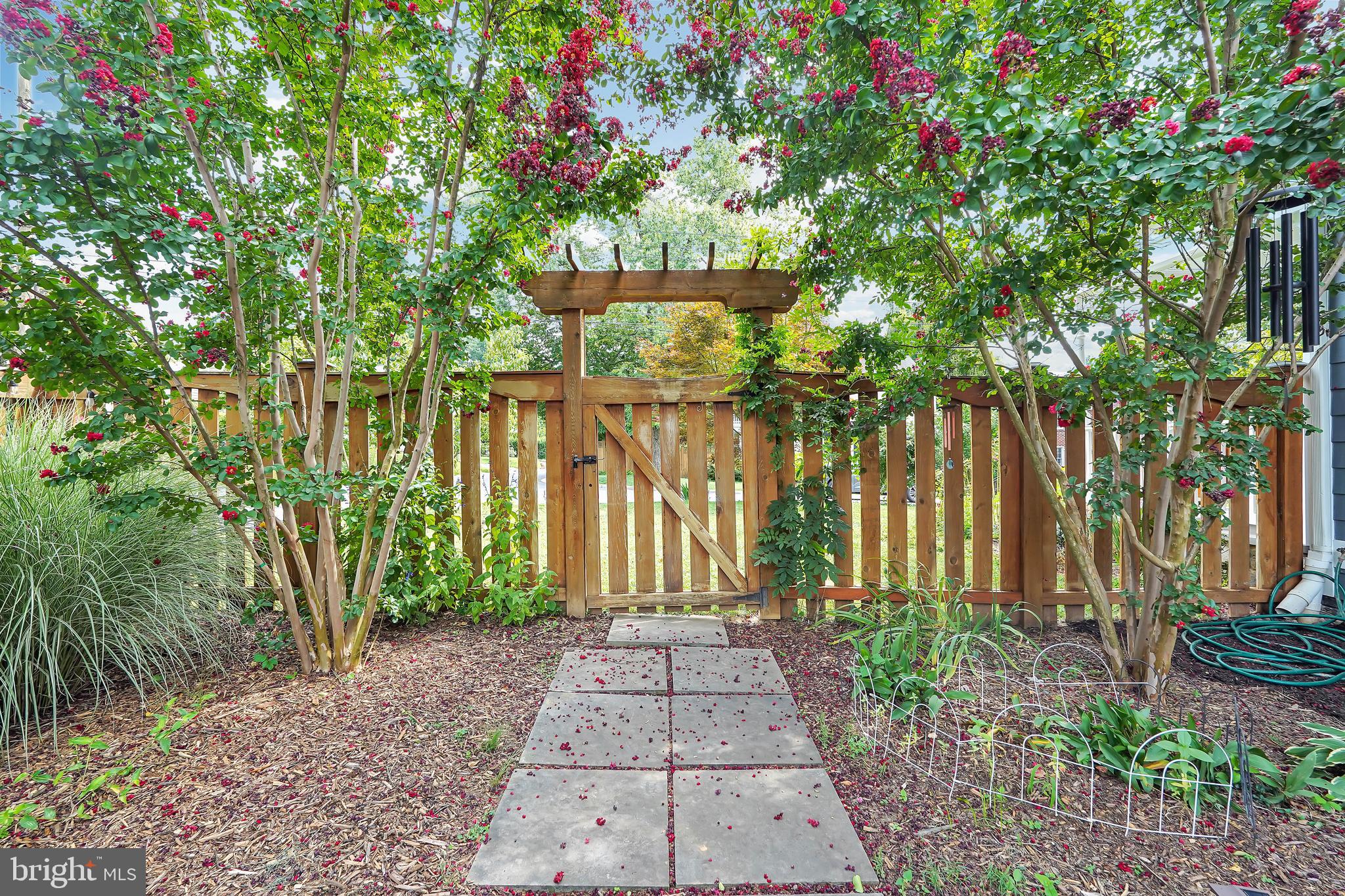 GLENBROOK VILLAGE - Residential