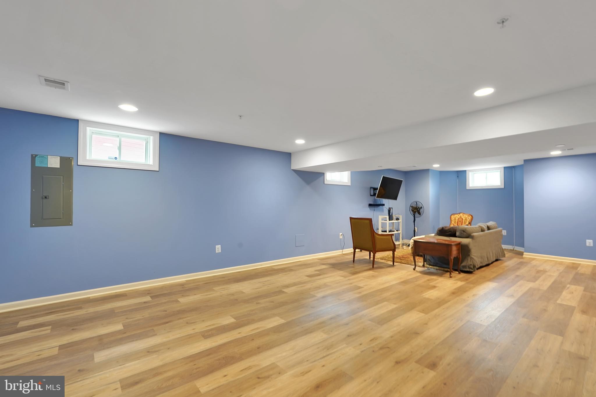 GLENBROOK VILLAGE - Residential