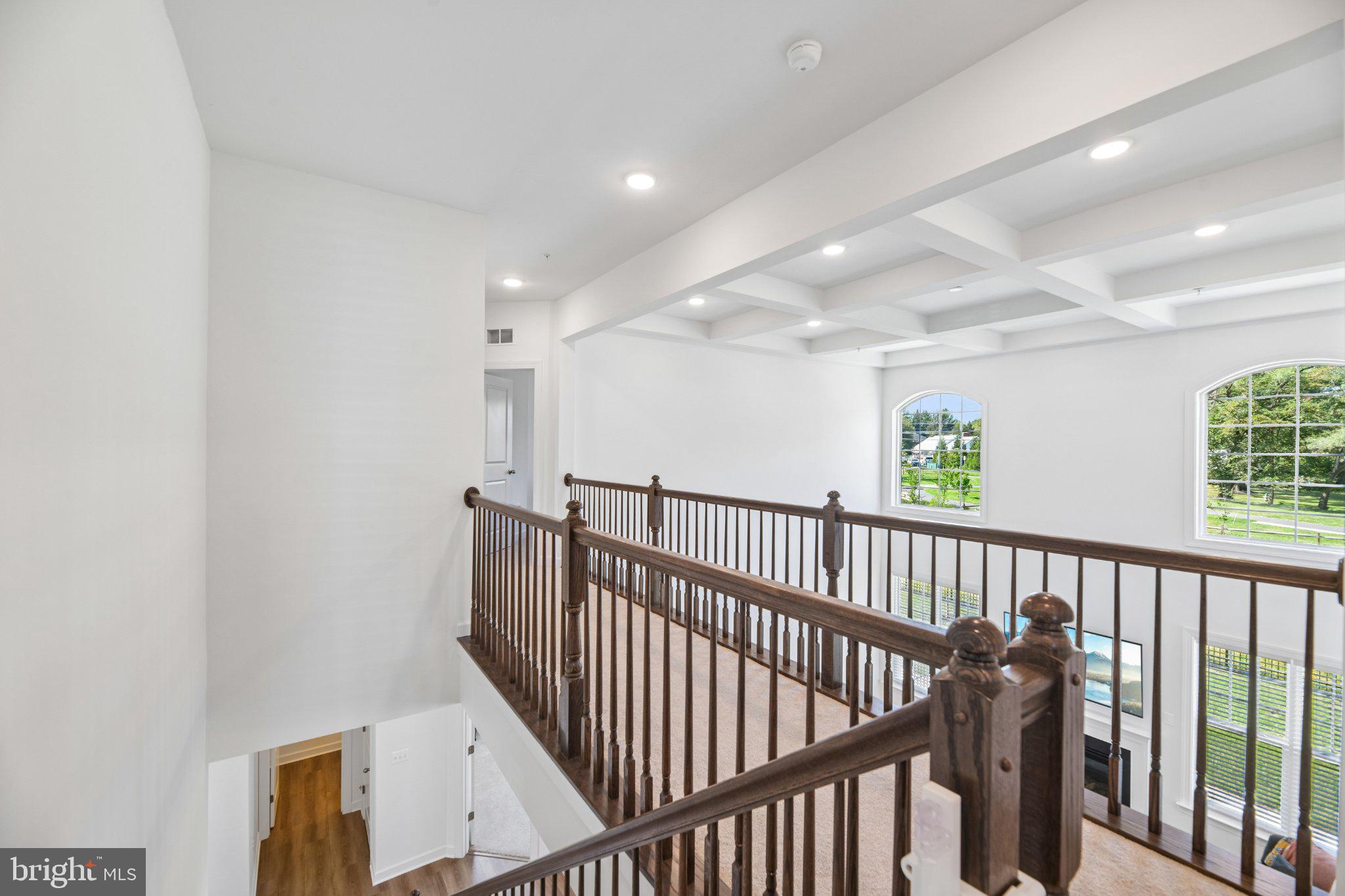 6807 FOUNTAIN PARK DRIVE