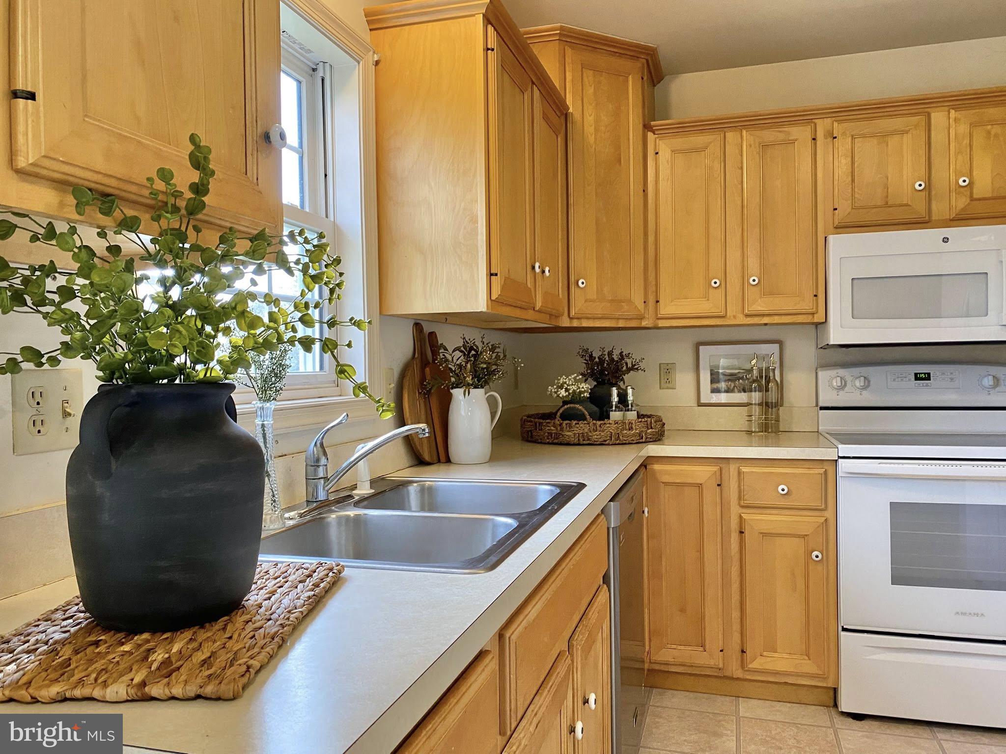 ARBOR GATE - Residential