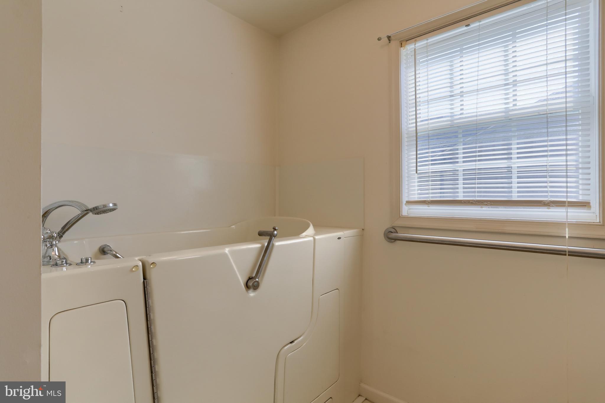 ARBOR GATE - Residential