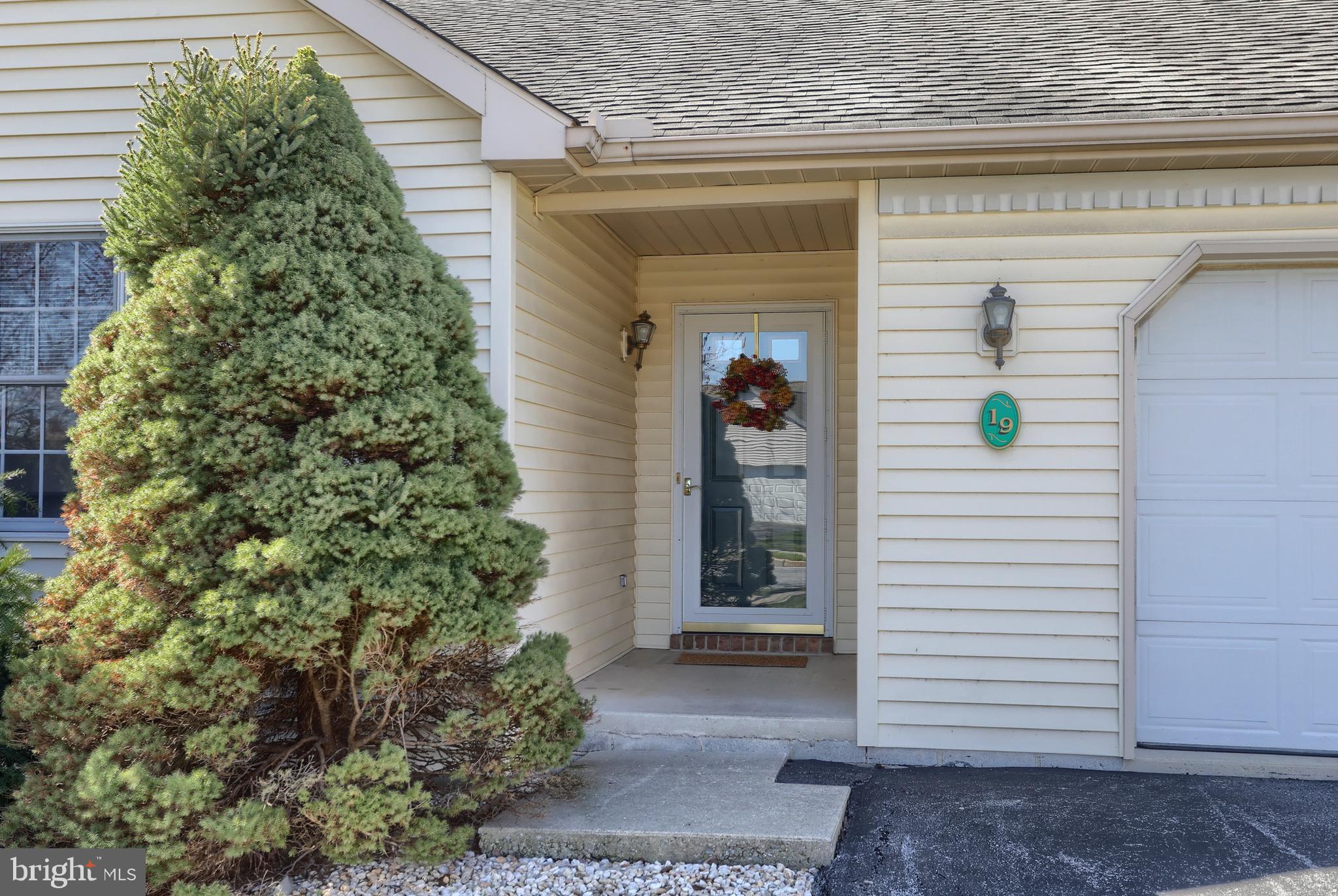 ARBOR GATE - Residential