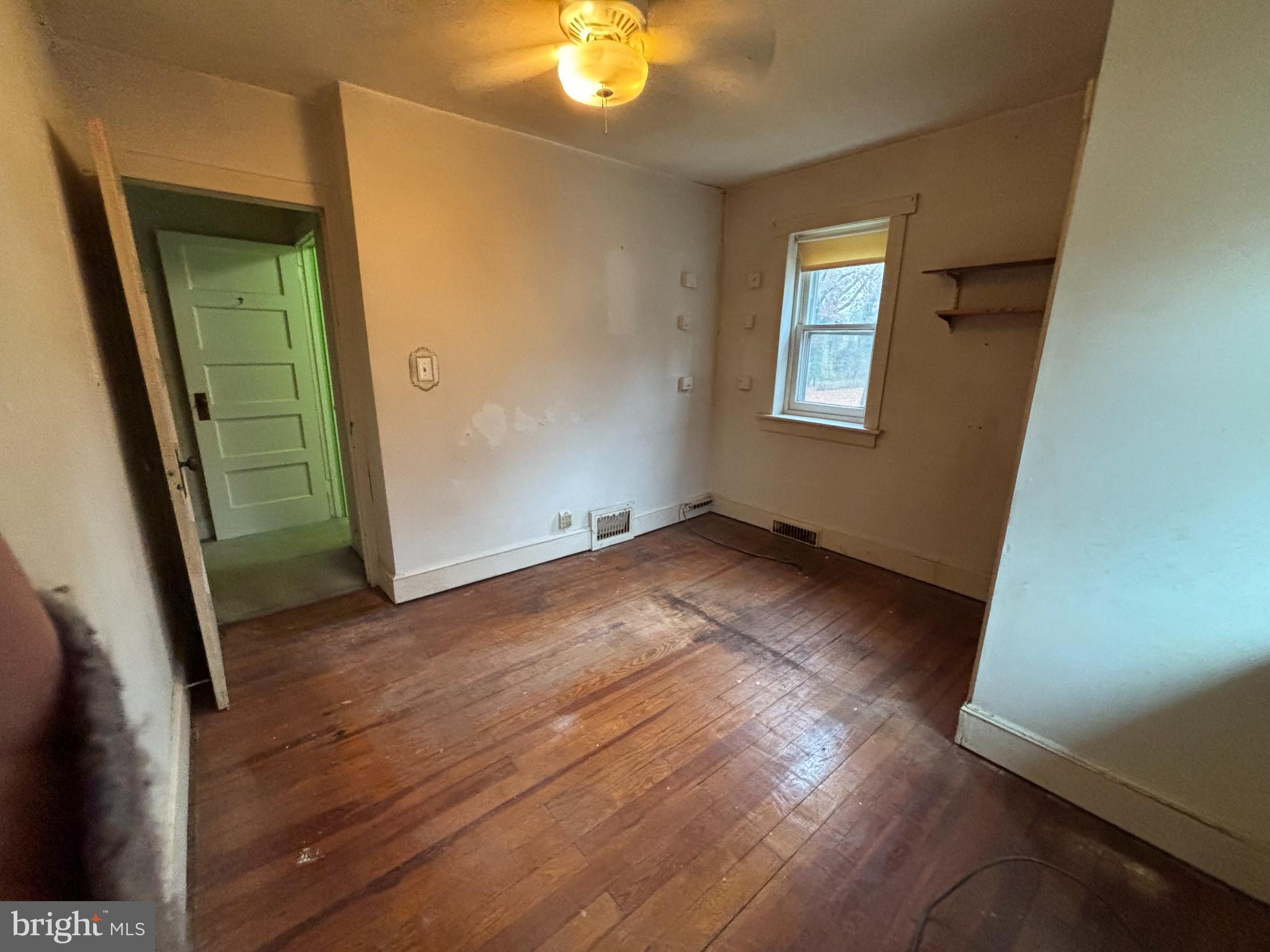 HILL CREST - Residential