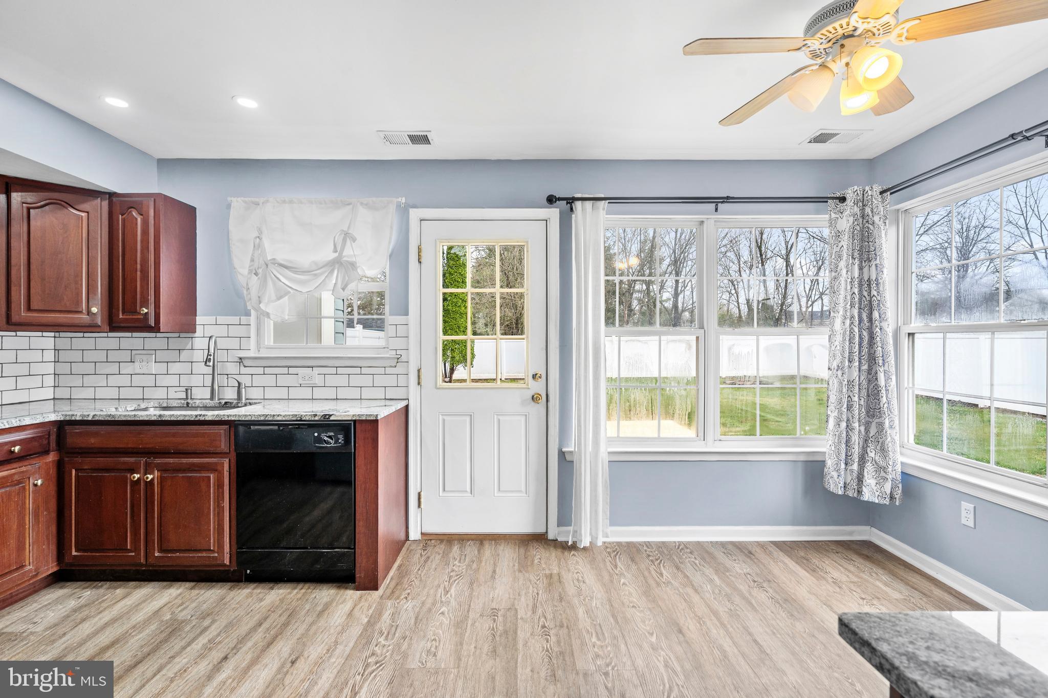 WALNUT BANK FARMS - Residential