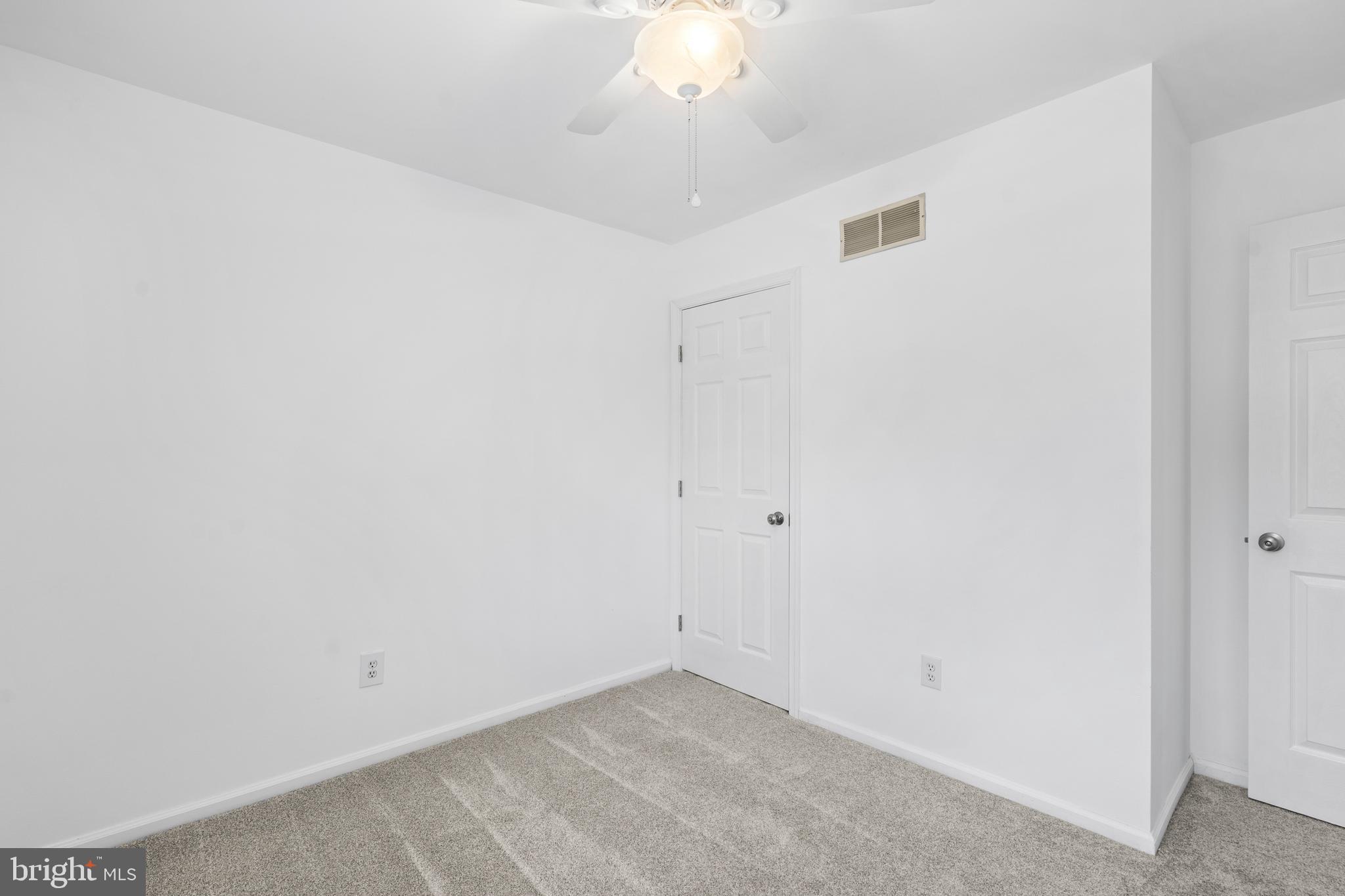 WALNUT BANK FARMS - Residential