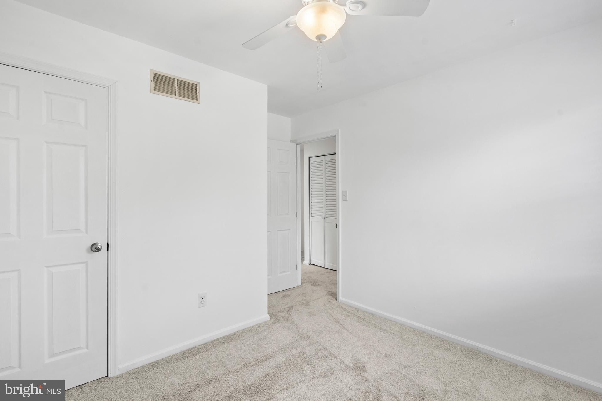 WALNUT BANK FARMS - Residential