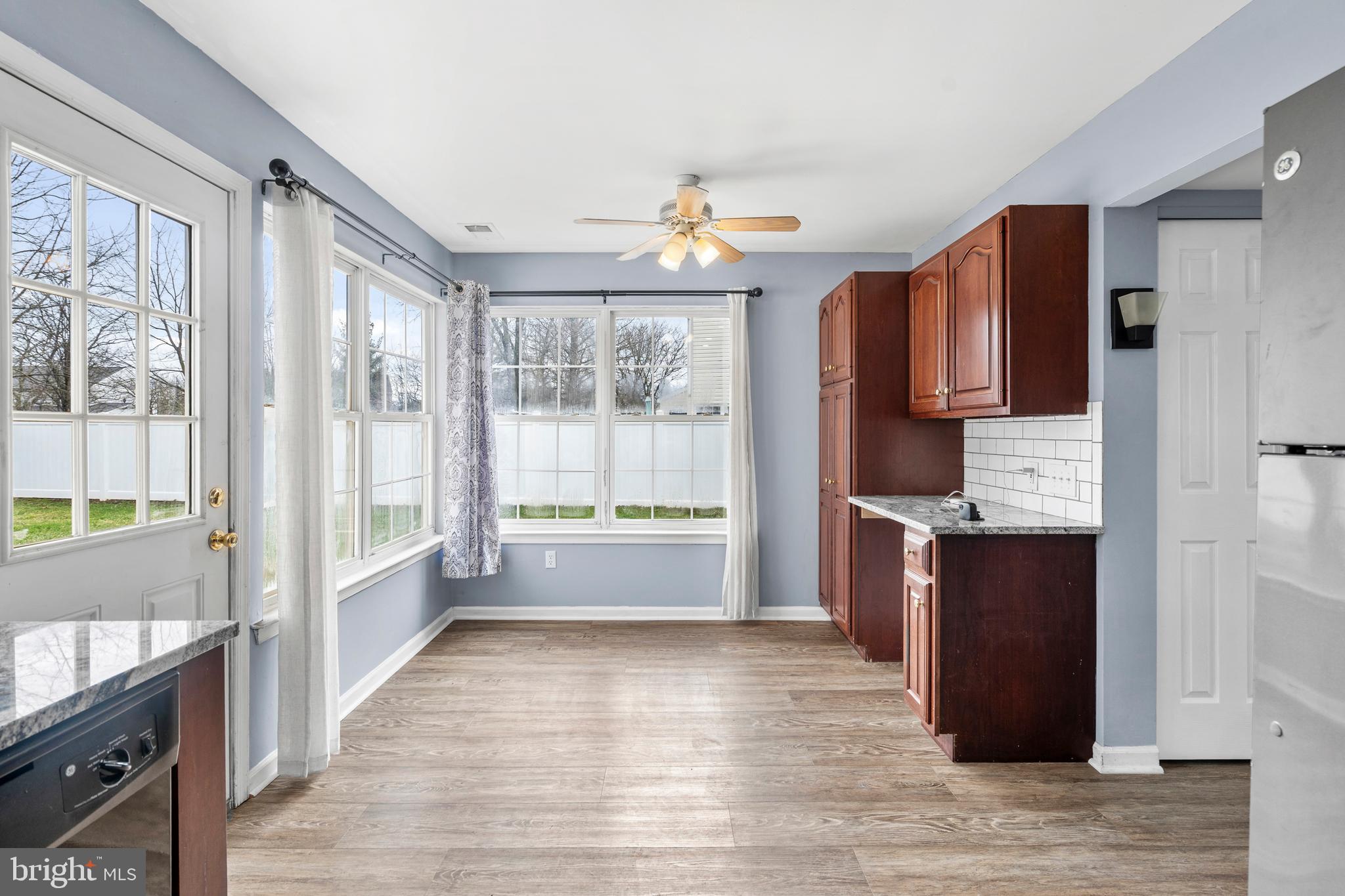 WALNUT BANK FARMS - Residential