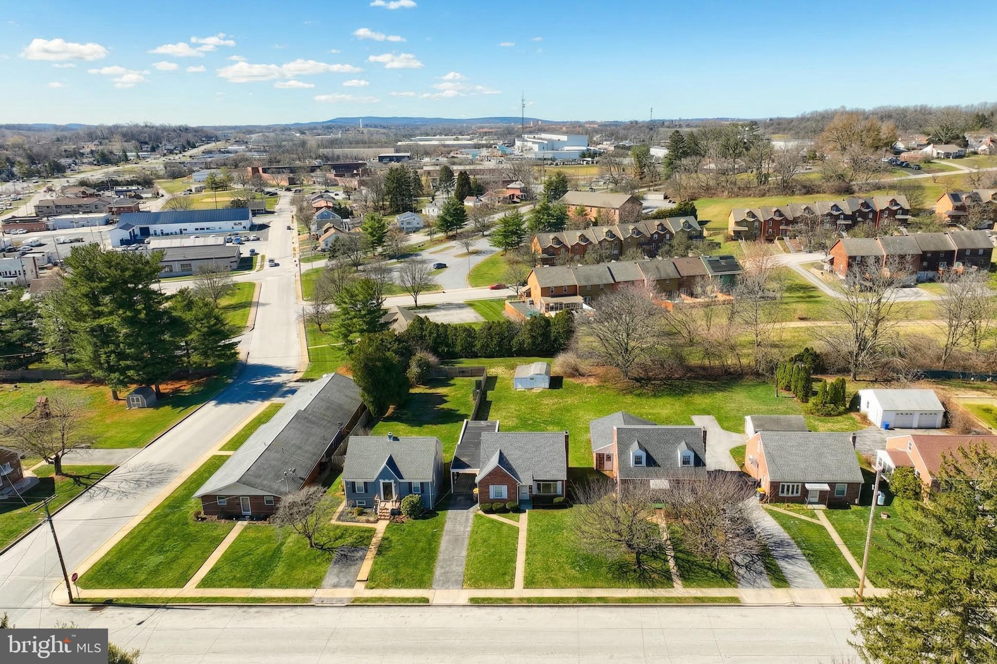 106 N WILLIAMS STREET