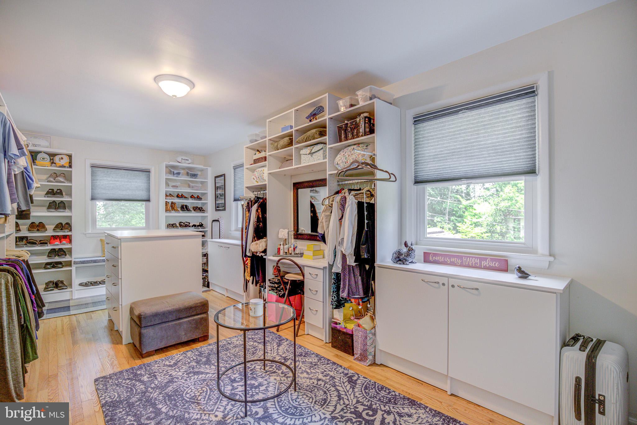 WOODHAVEN - Residential