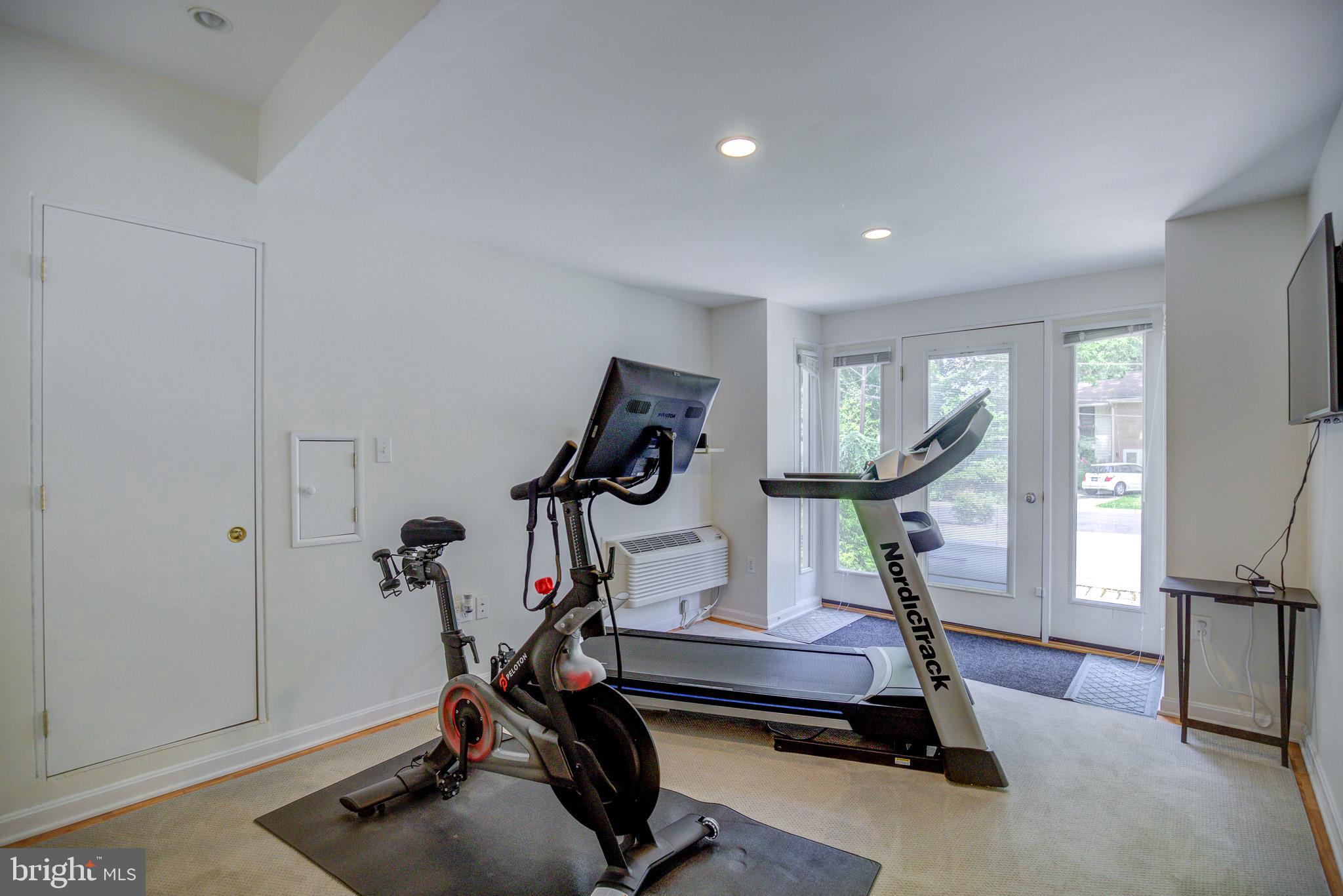 WOODHAVEN - Residential