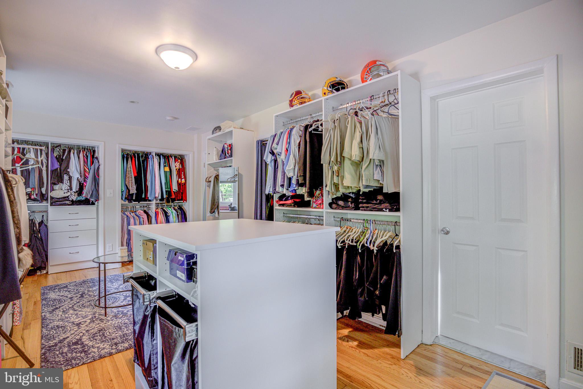 WOODHAVEN - Residential