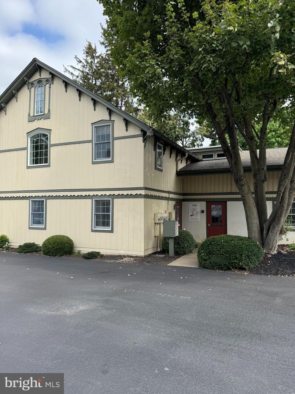 Photo of 218 W Main Street, LEOLA, PA 17540 (MLS # PALA2077026)