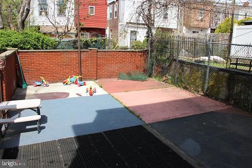 OVERBROOK - Commercial Sale