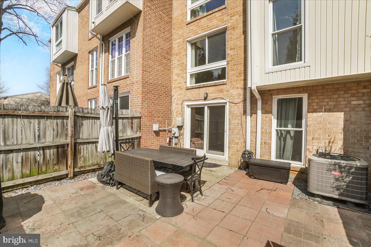 MILL CREEK - Residential