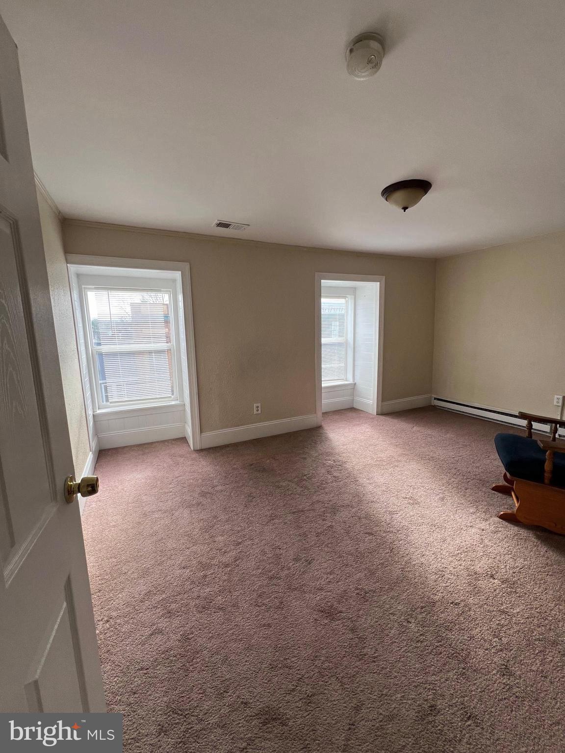 CHARLES TOWN - Residential Lease