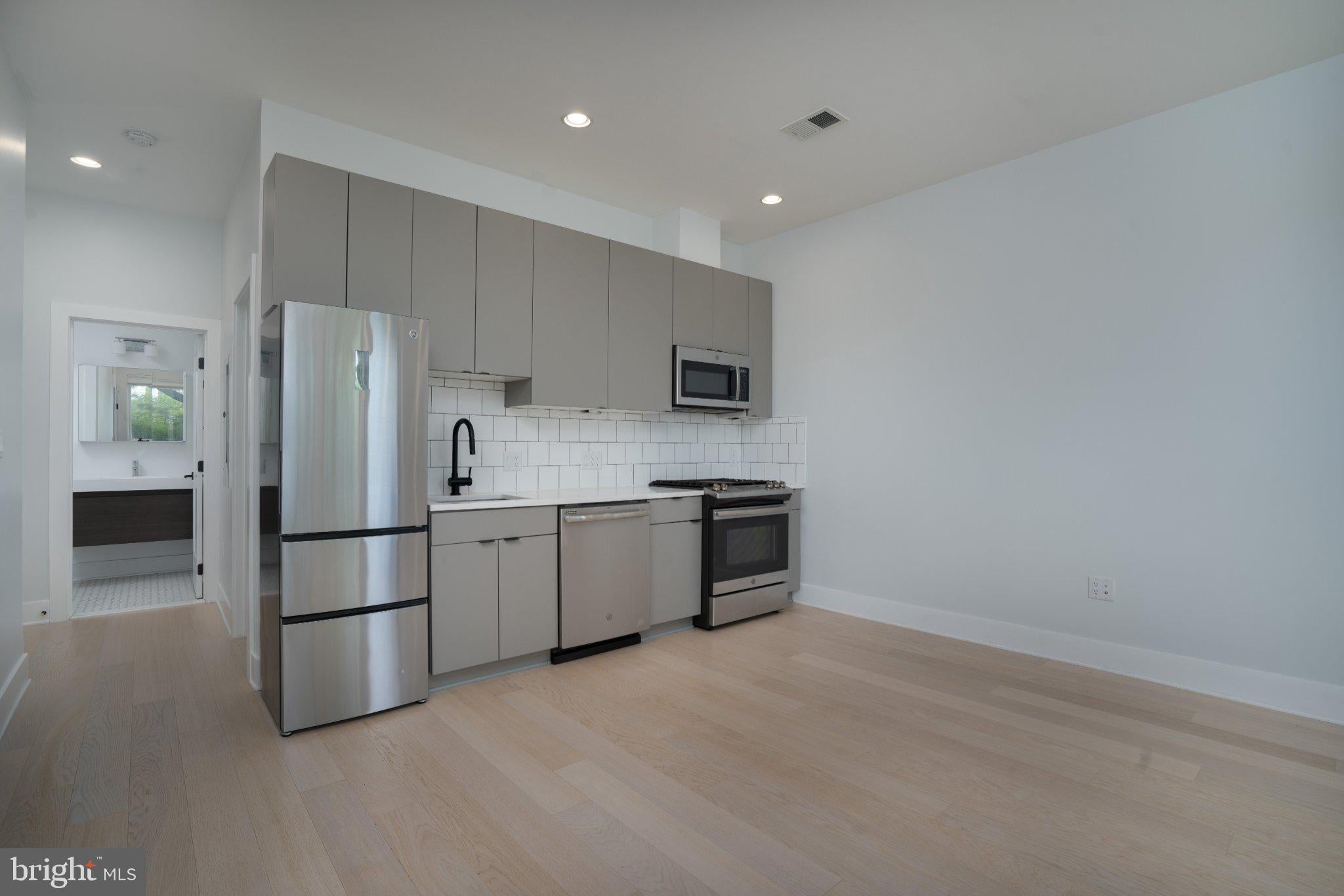 705 IRVING STREET NW 202