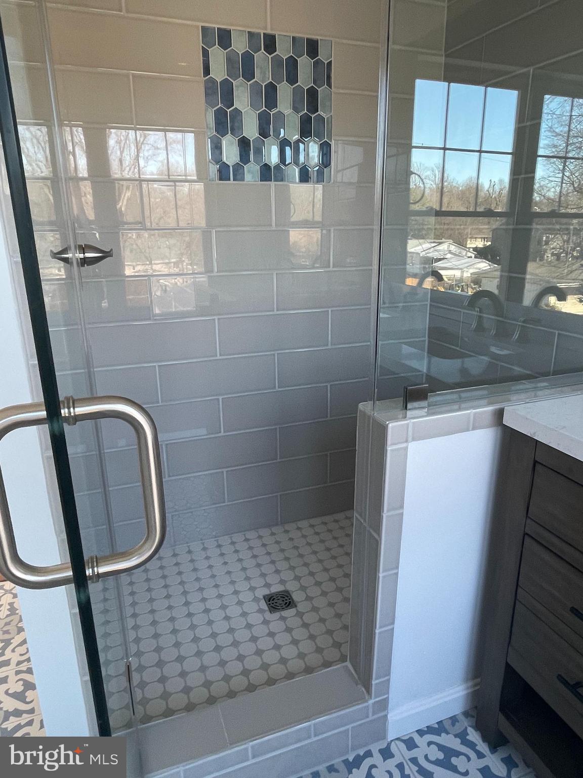 WOODLAND BEACH - Residential Lease