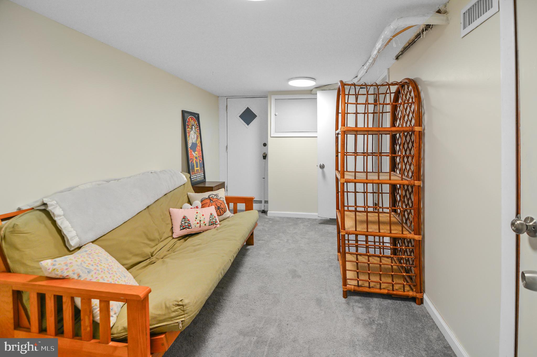 GREEKTOWN - Residential