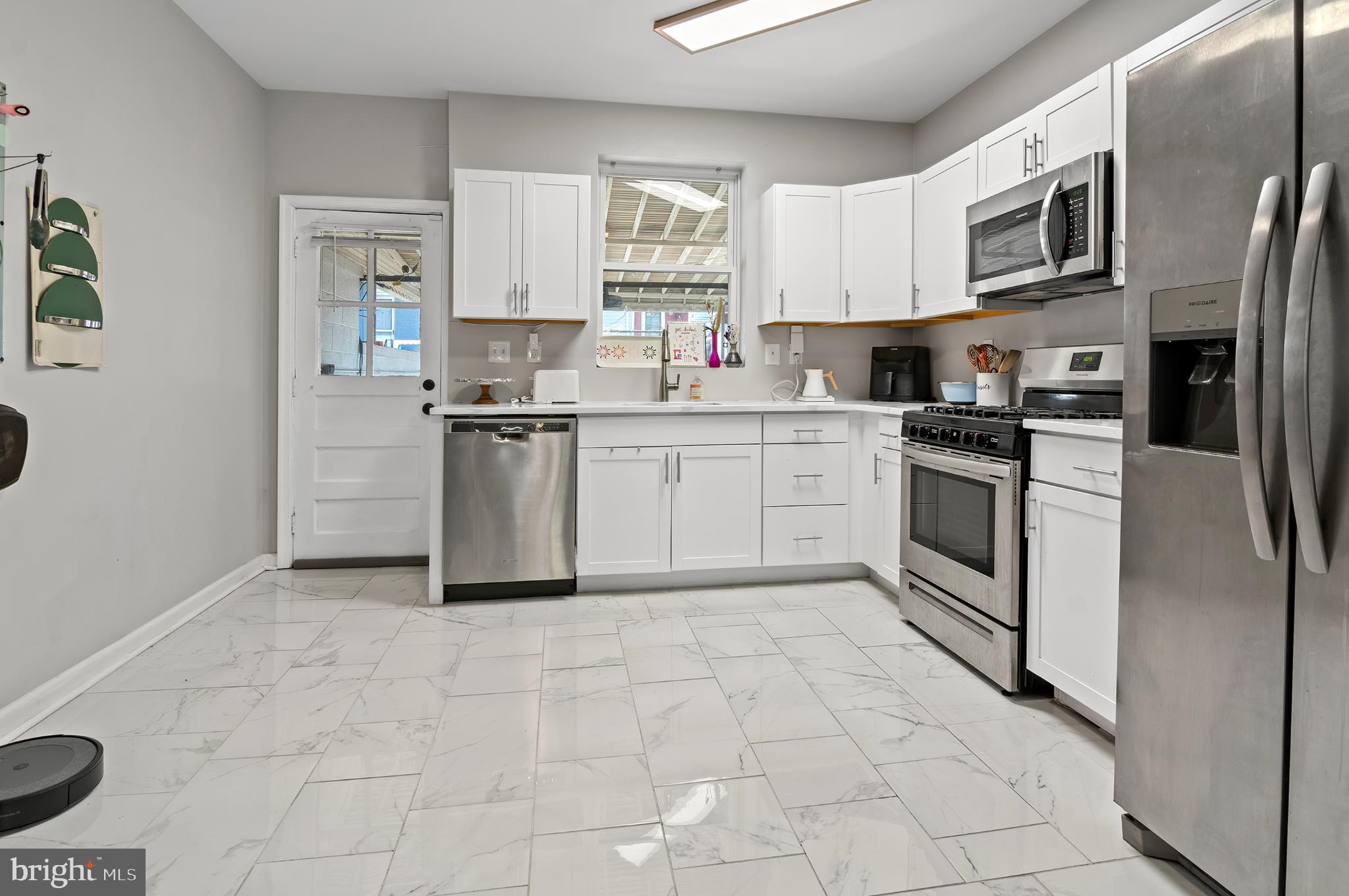 GREEKTOWN - Residential