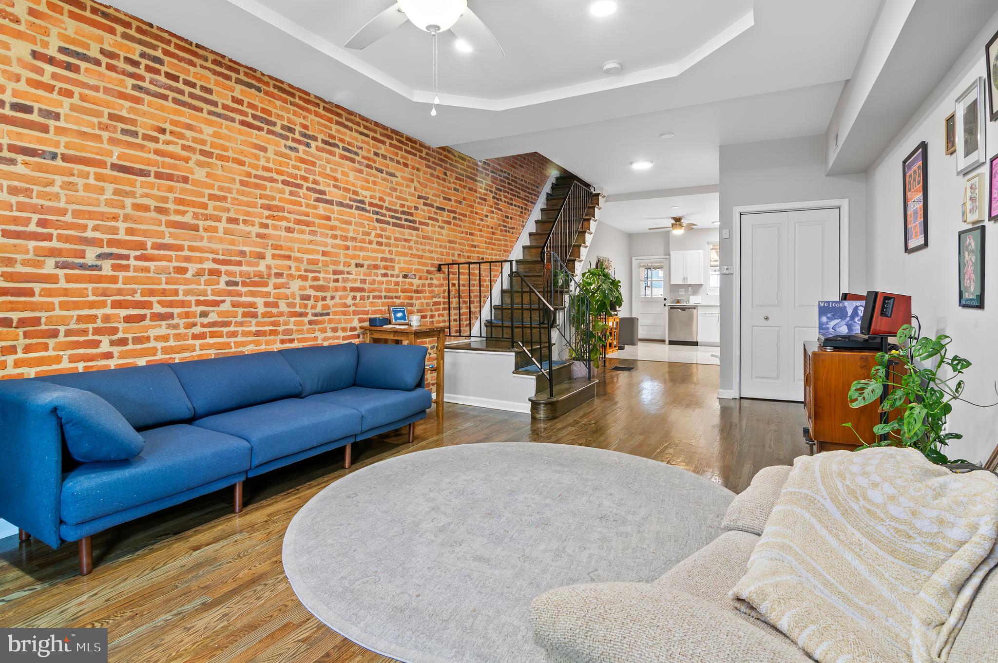 GREEKTOWN - Residential