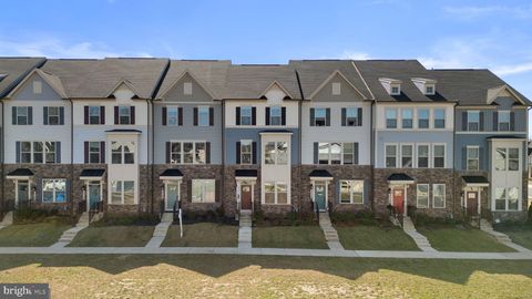 Townhouse For Sale - 10138 Stonecat Mews<br/> NEW MARKET, MD 21774